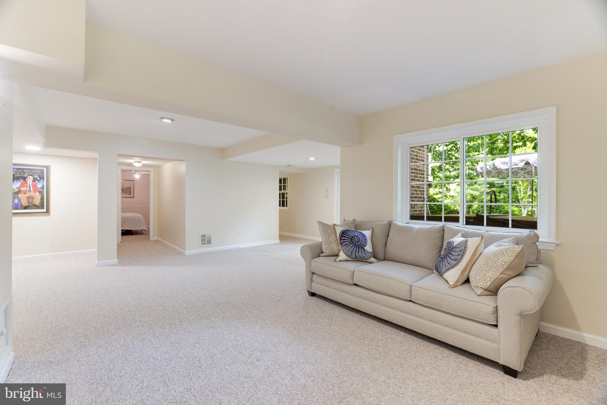 MC LEAN HUNT ESTATES - Residential