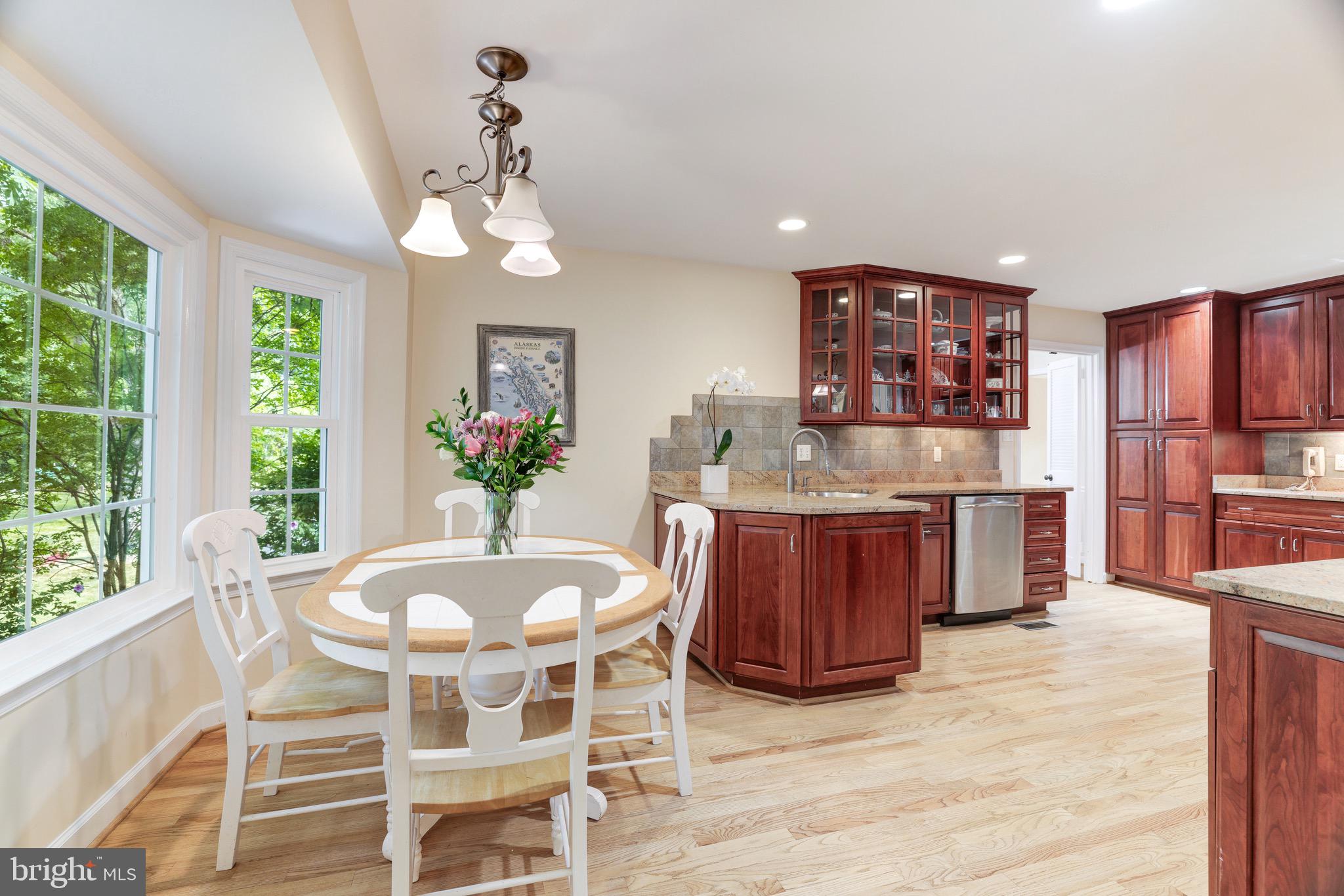 MC LEAN HUNT ESTATES - Residential