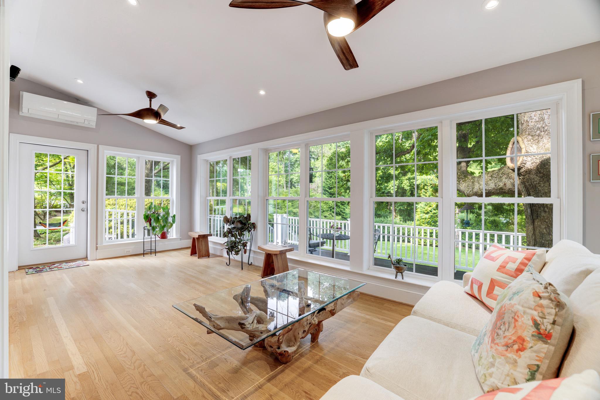 MC LEAN HUNT ESTATES - Residential