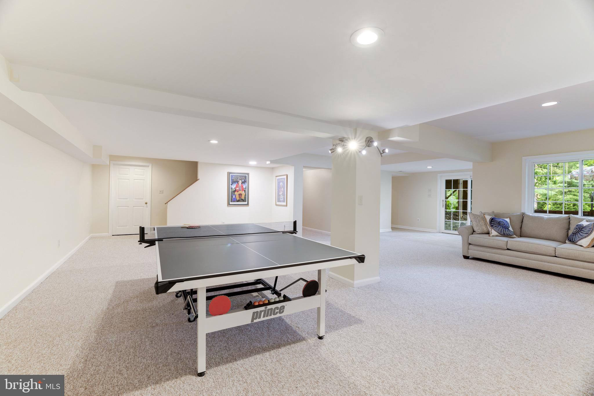 MC LEAN HUNT ESTATES - Residential