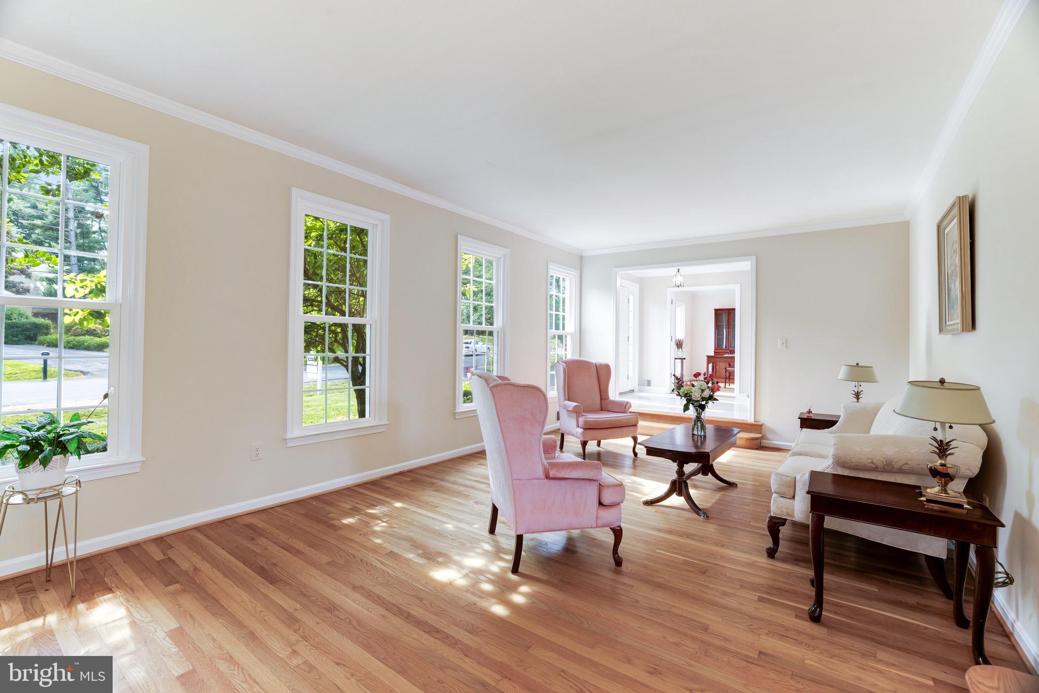 MC LEAN HUNT ESTATES - Residential