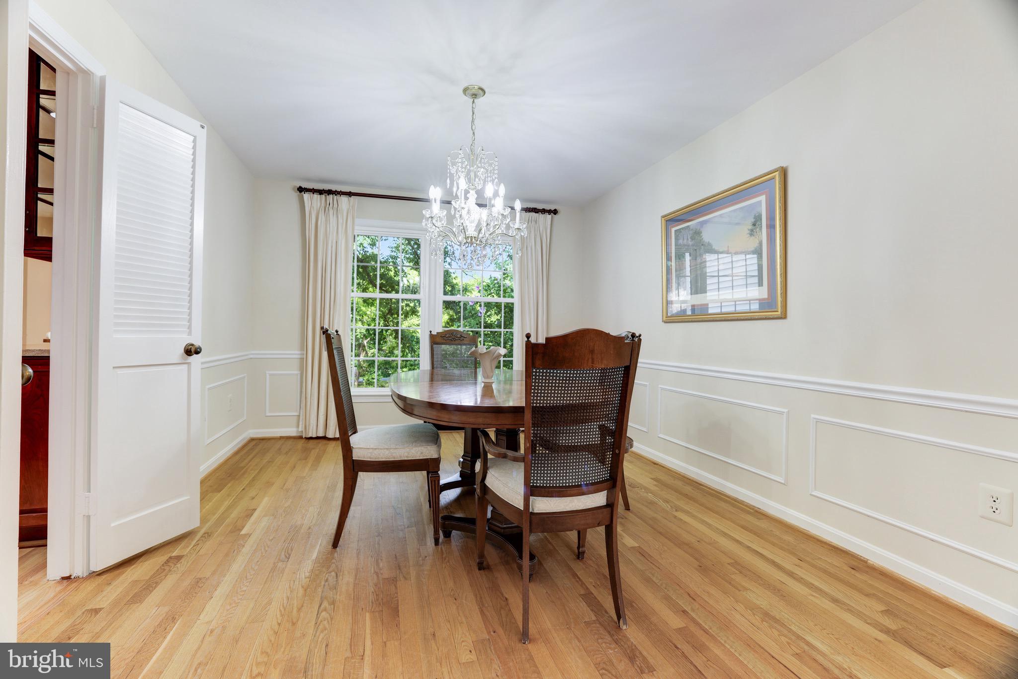 MC LEAN HUNT ESTATES - Residential