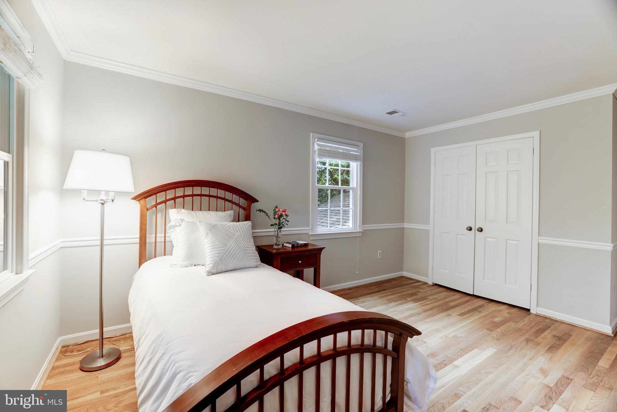 MC LEAN HUNT ESTATES - Residential