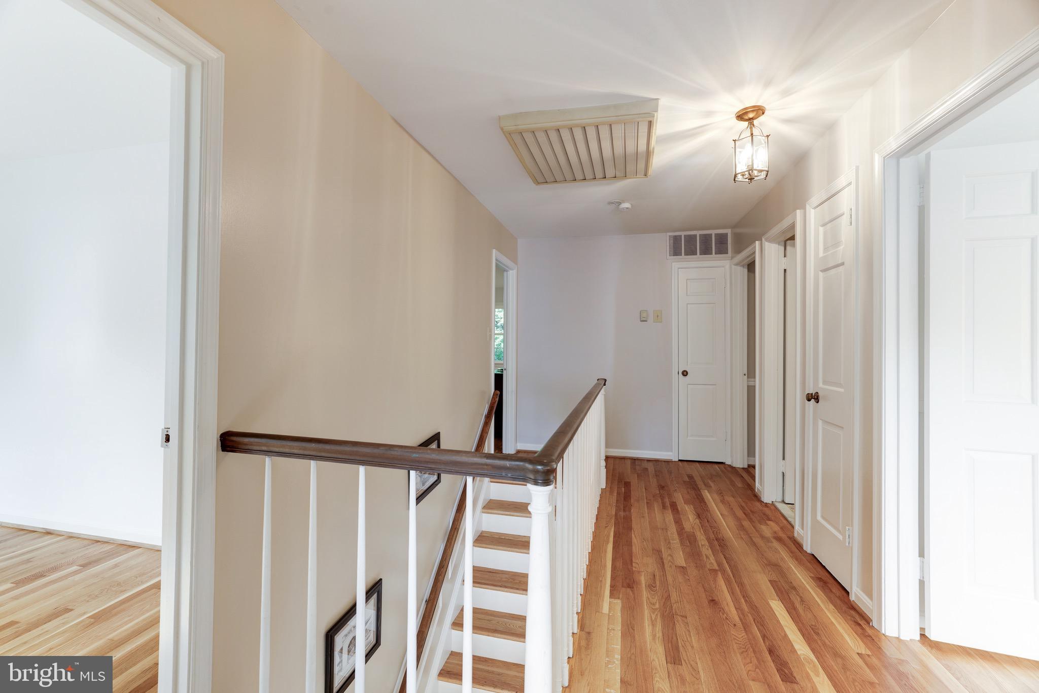 MC LEAN HUNT ESTATES - Residential