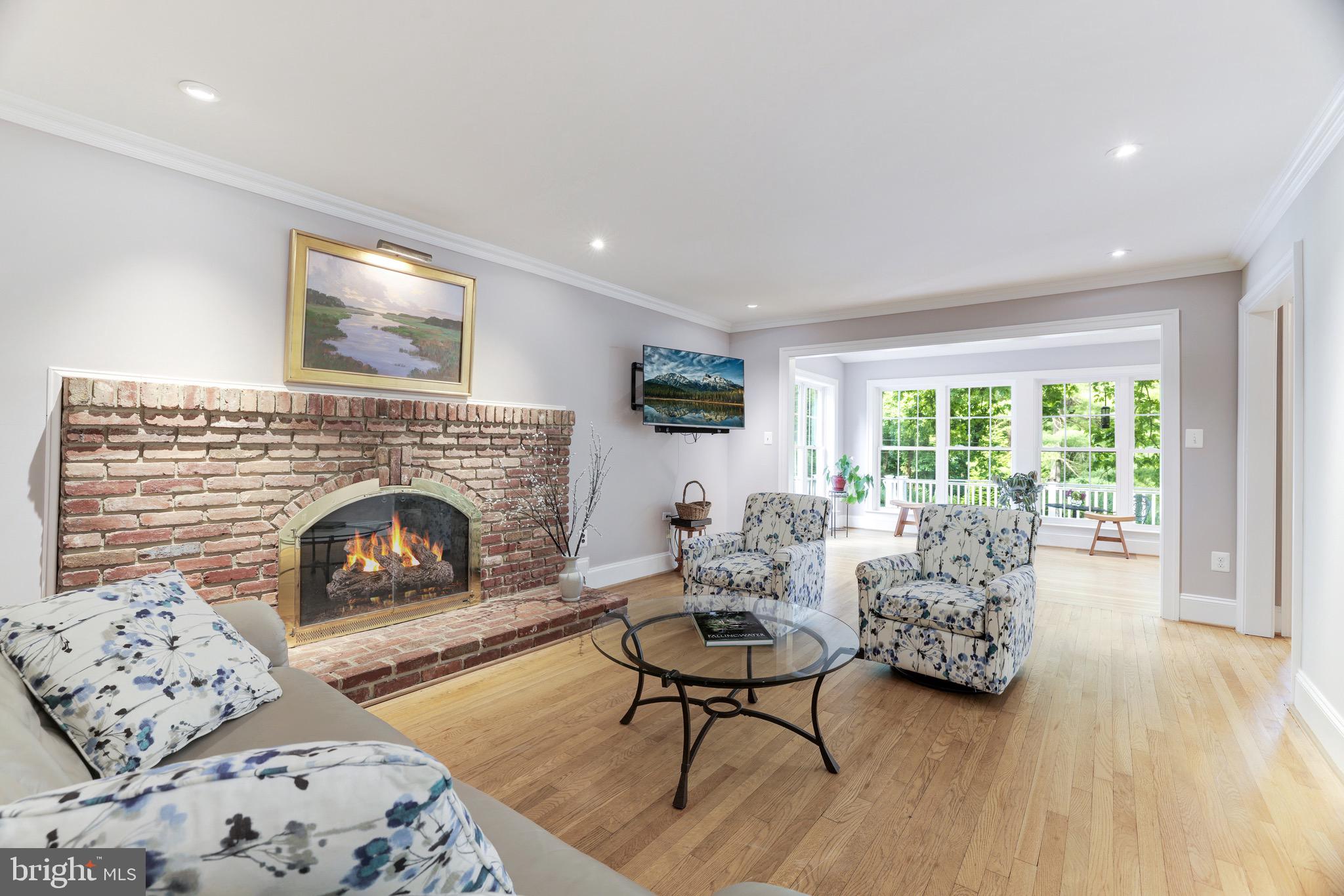 MC LEAN HUNT ESTATES - Residential