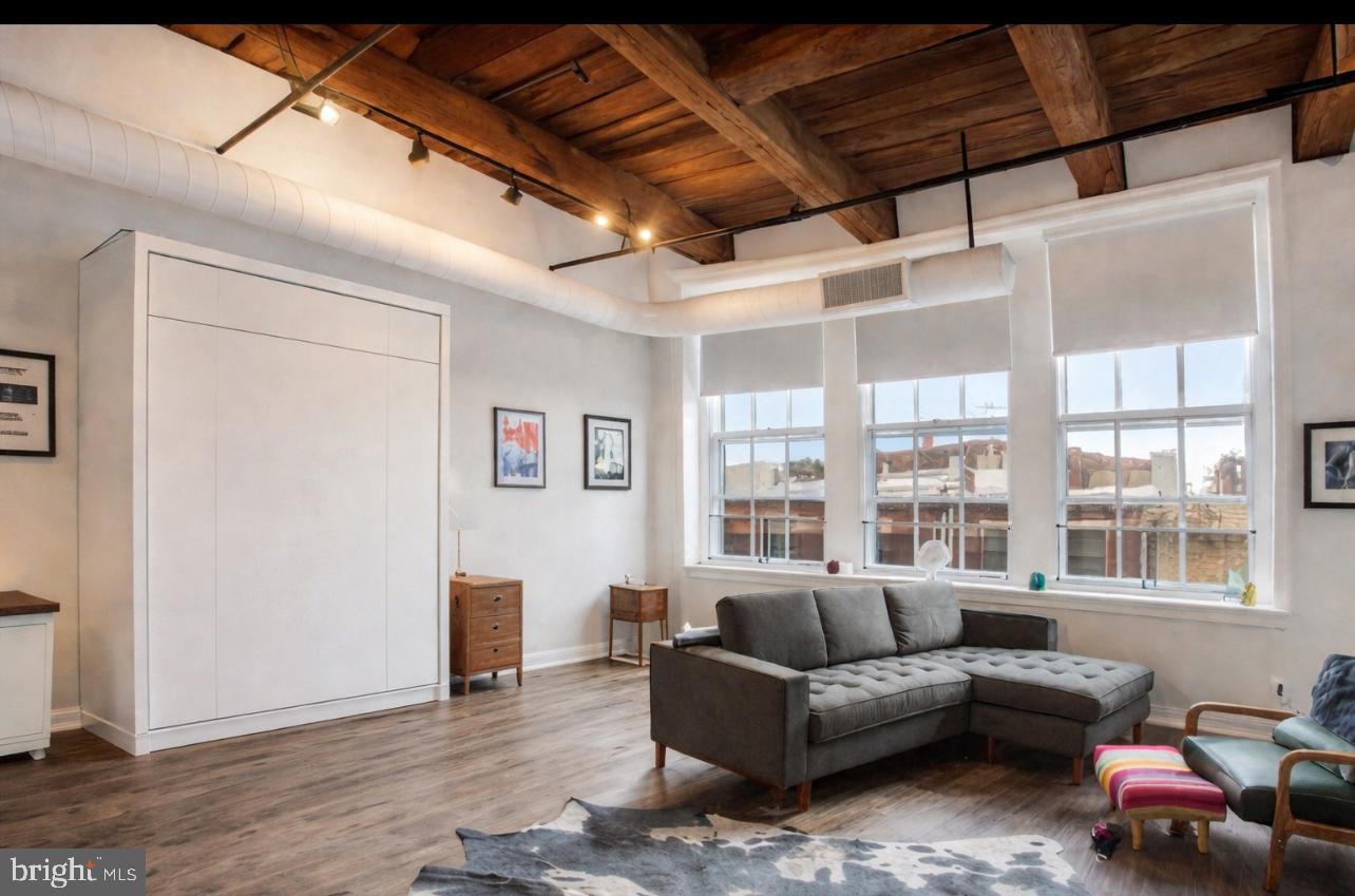 OLD CITY - Residential