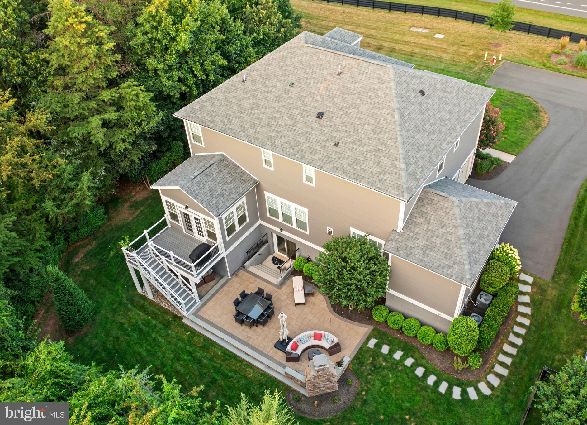 GROVE AT WILLOWSFORD - Residential