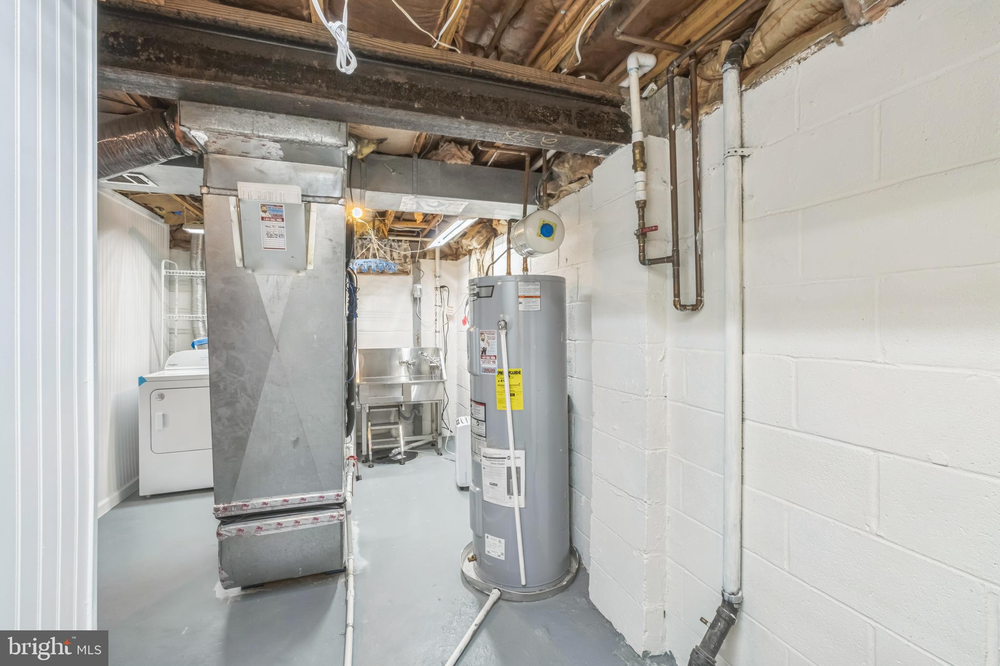 HARBORS OF NEWPORT - Residential