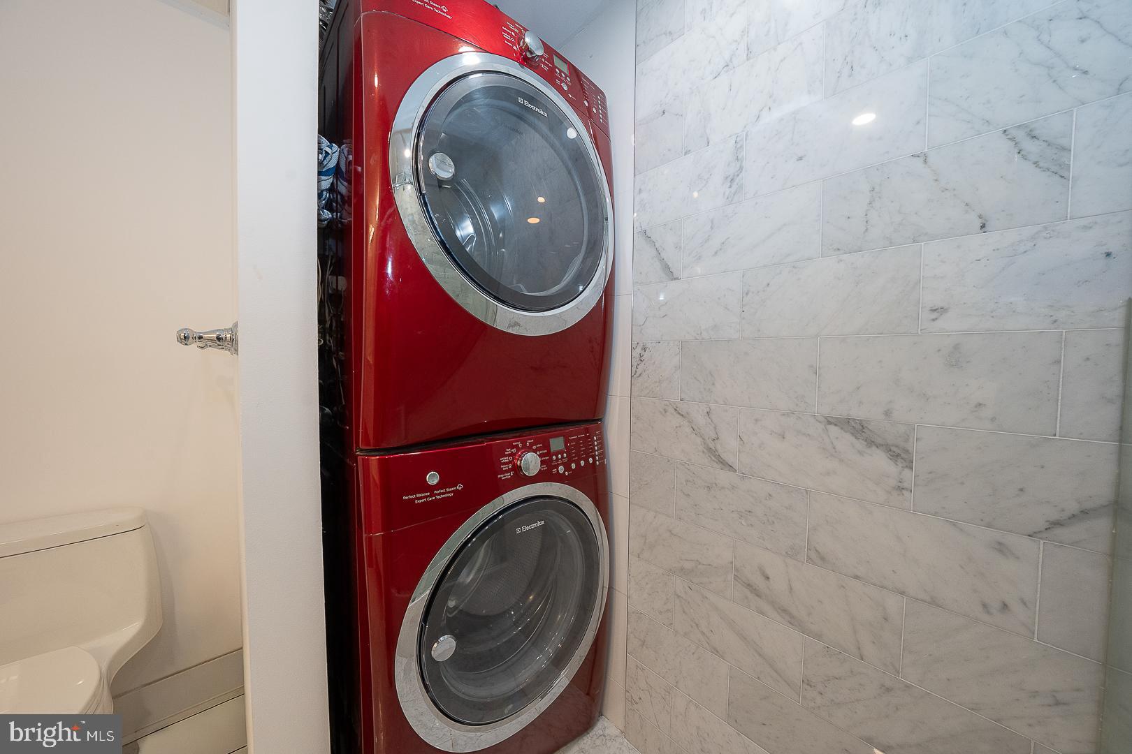 RITTENHOUSE SQUARE - Residential Lease