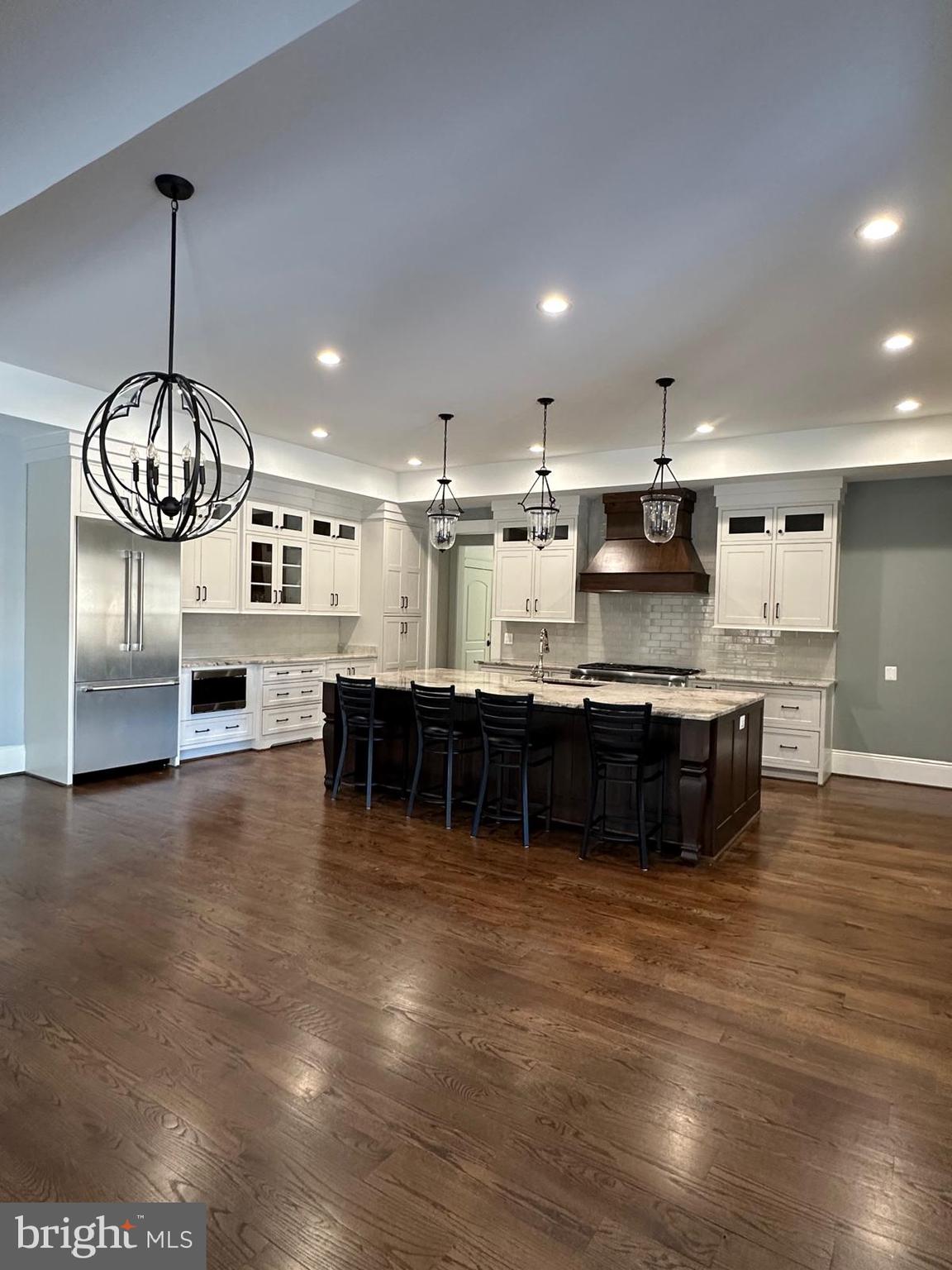 SANPINE SPRINGS - Residential