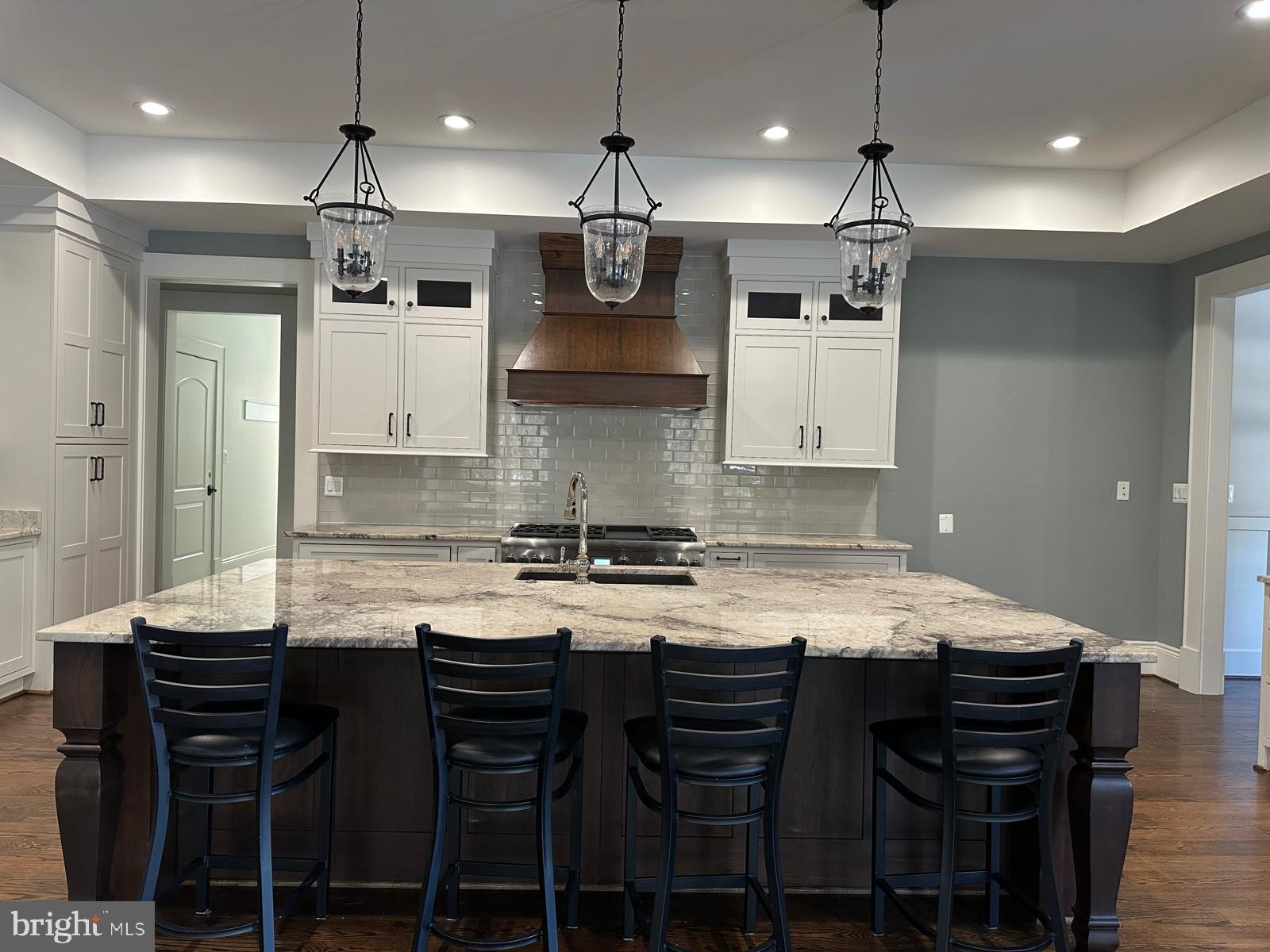 SANPINE SPRINGS - Residential