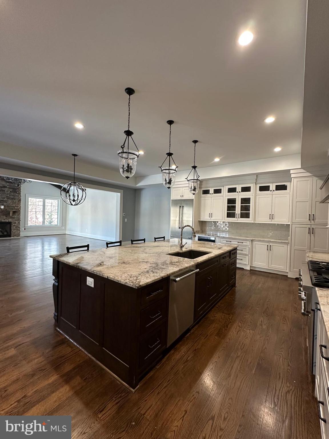 SANPINE SPRINGS - Residential