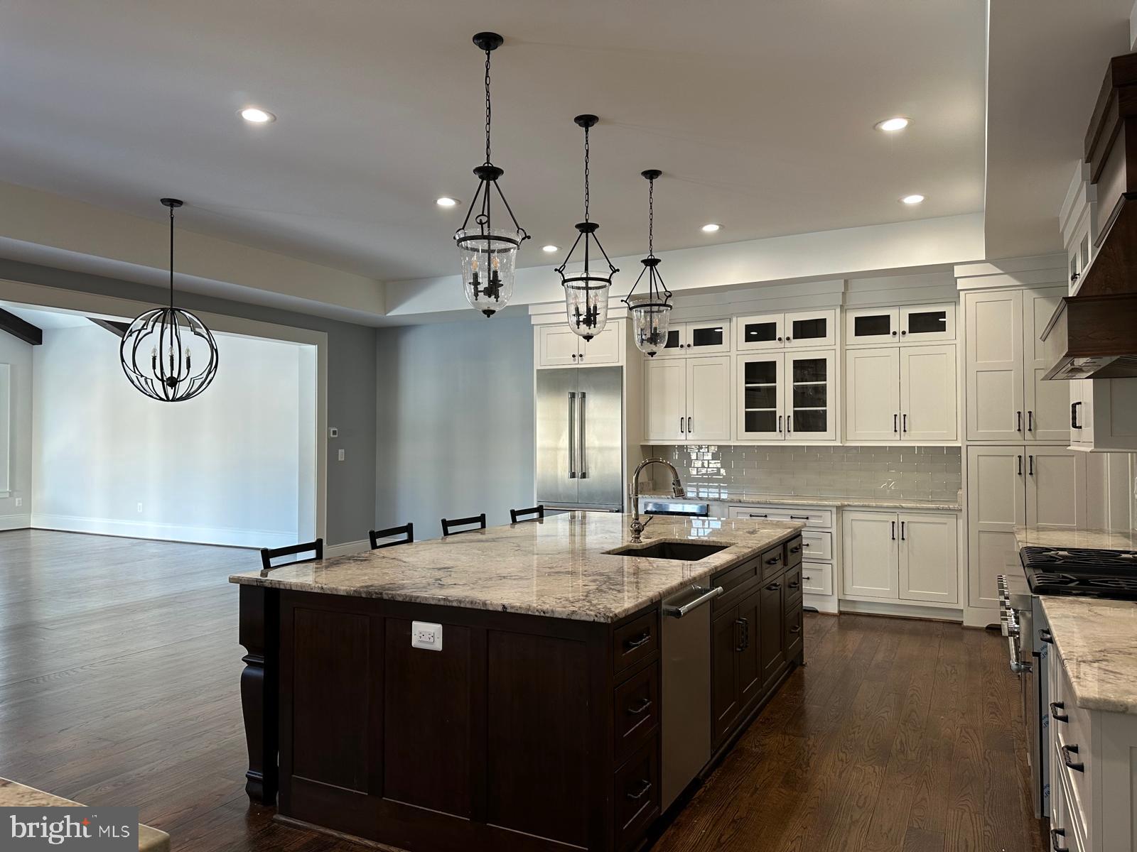 SANPINE SPRINGS - Residential