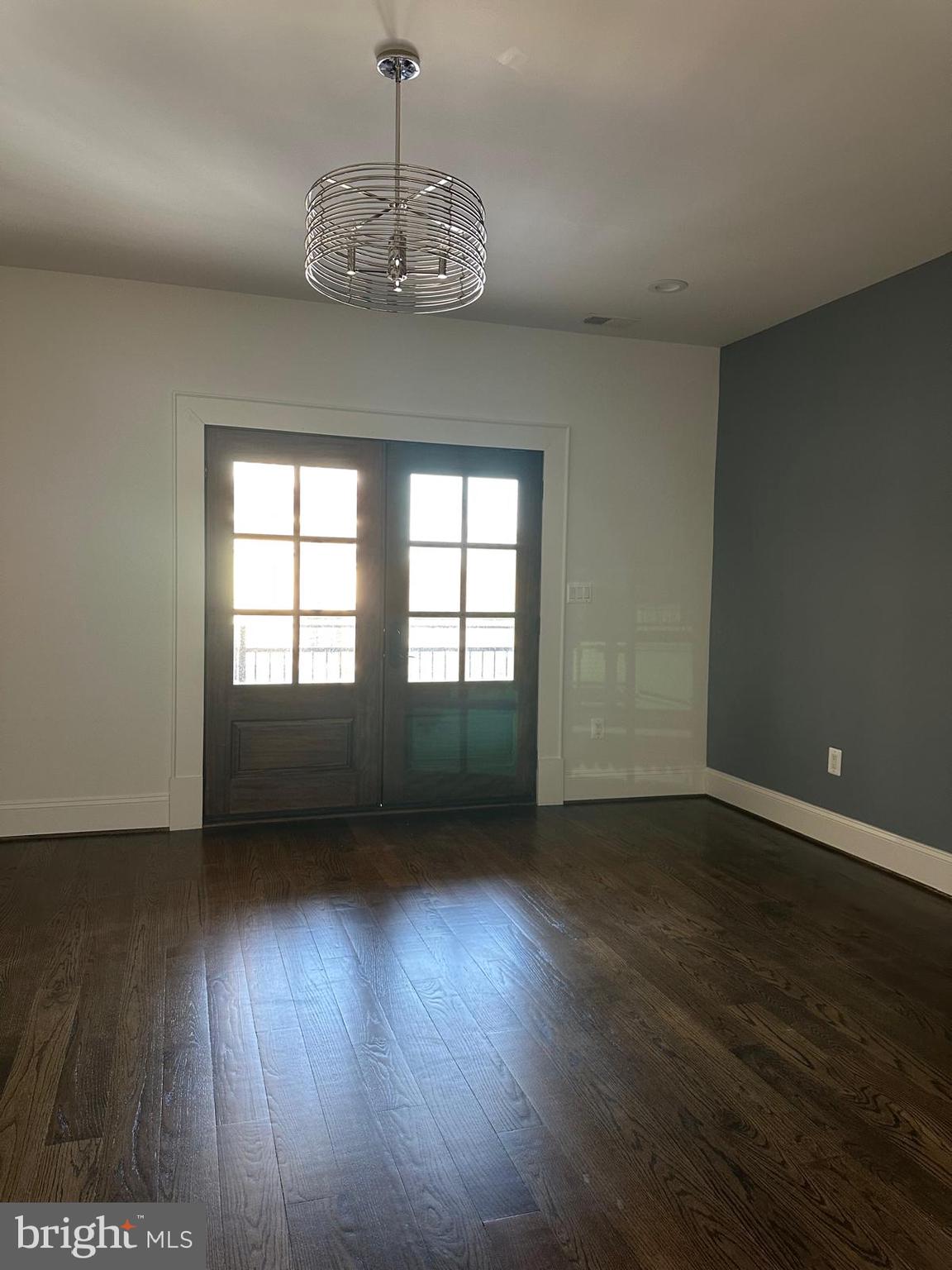 SANPINE SPRINGS - Residential