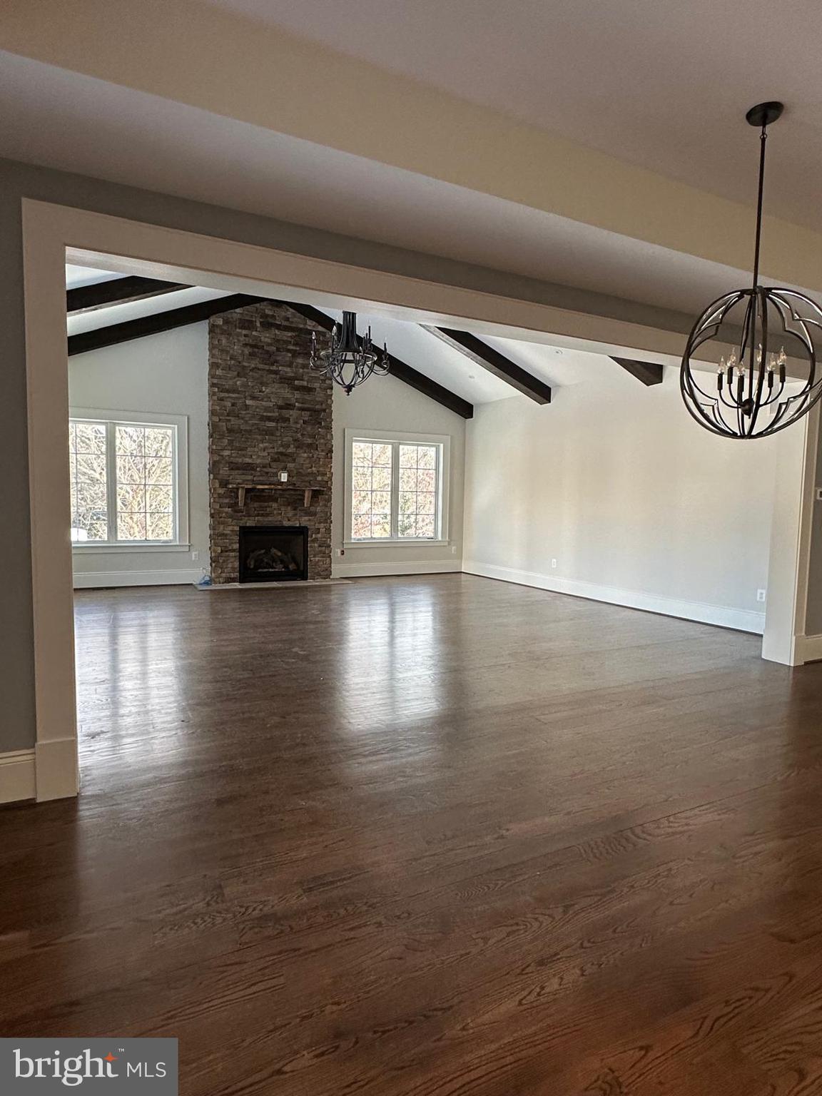 SANPINE SPRINGS - Residential