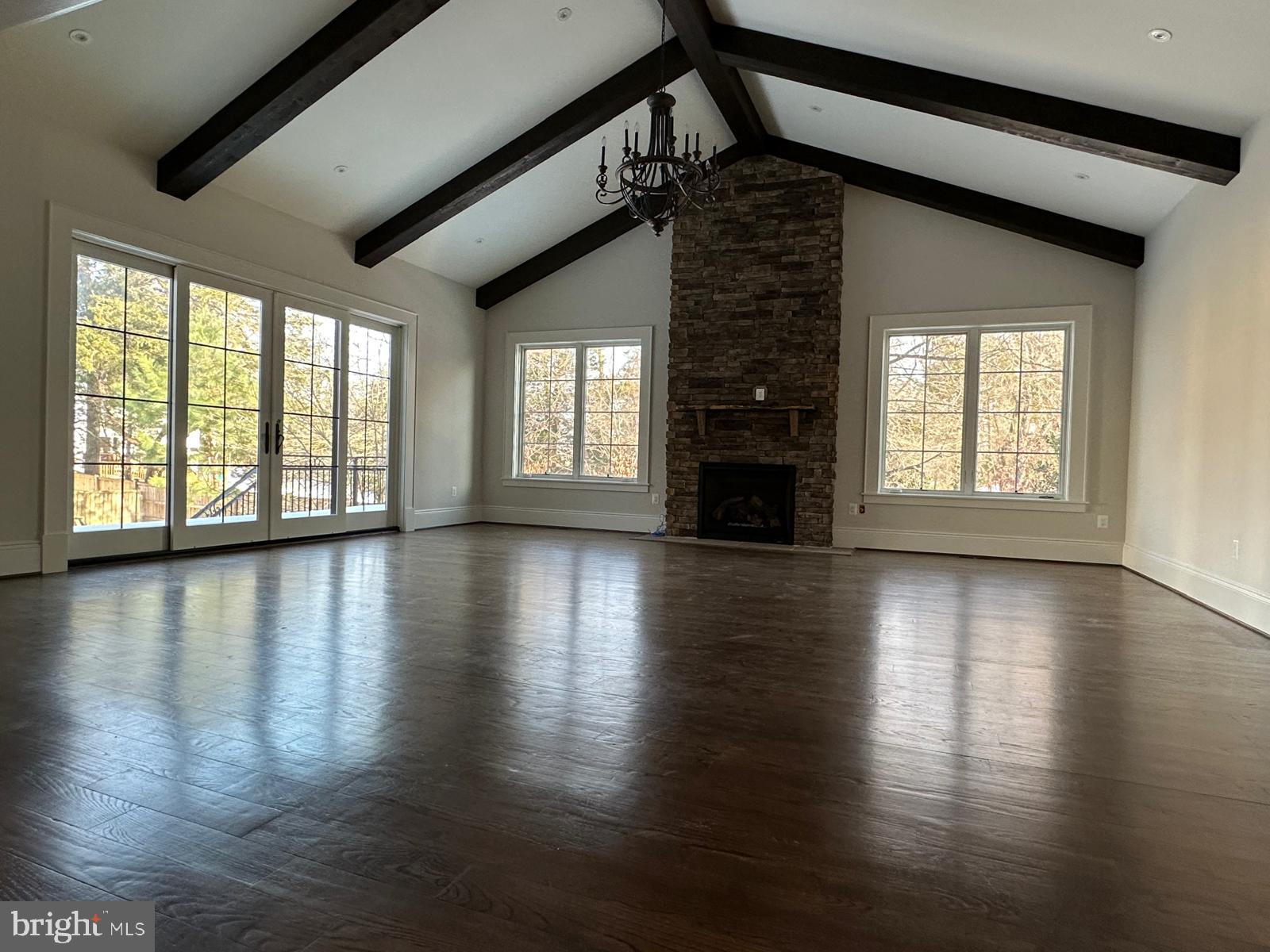 SANPINE SPRINGS - Residential