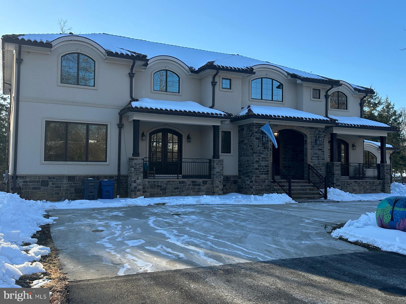 SANPINE SPRINGS - Residential