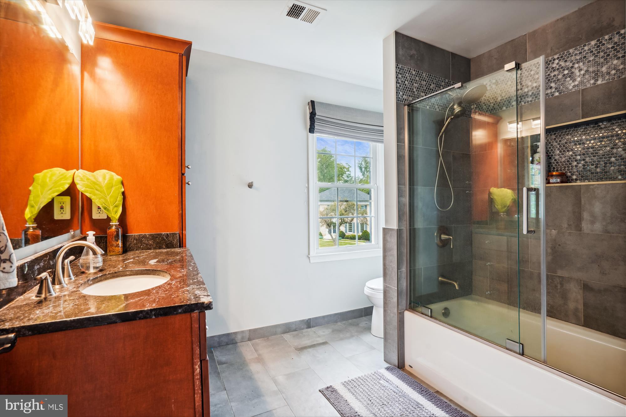 HARVEST KING - Residential Lease