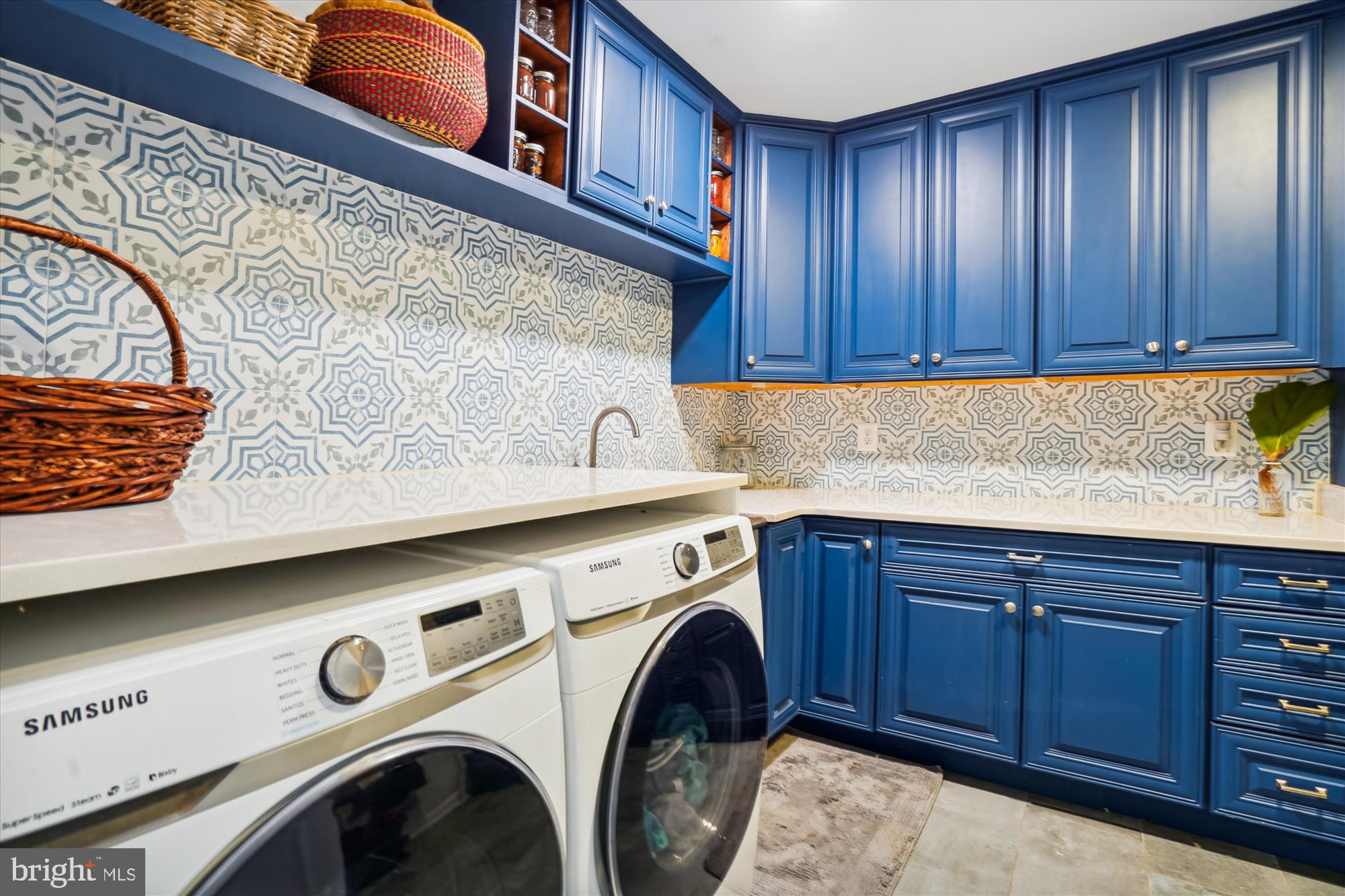 HARVEST KING - Residential Lease