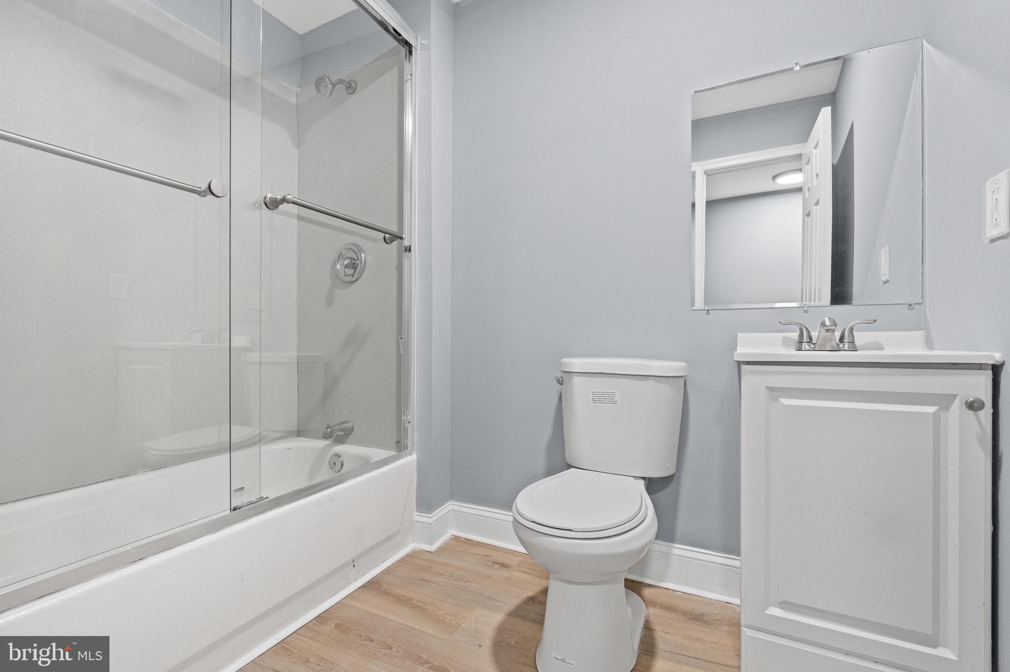 ASHLAND PARK MEWS - Residential