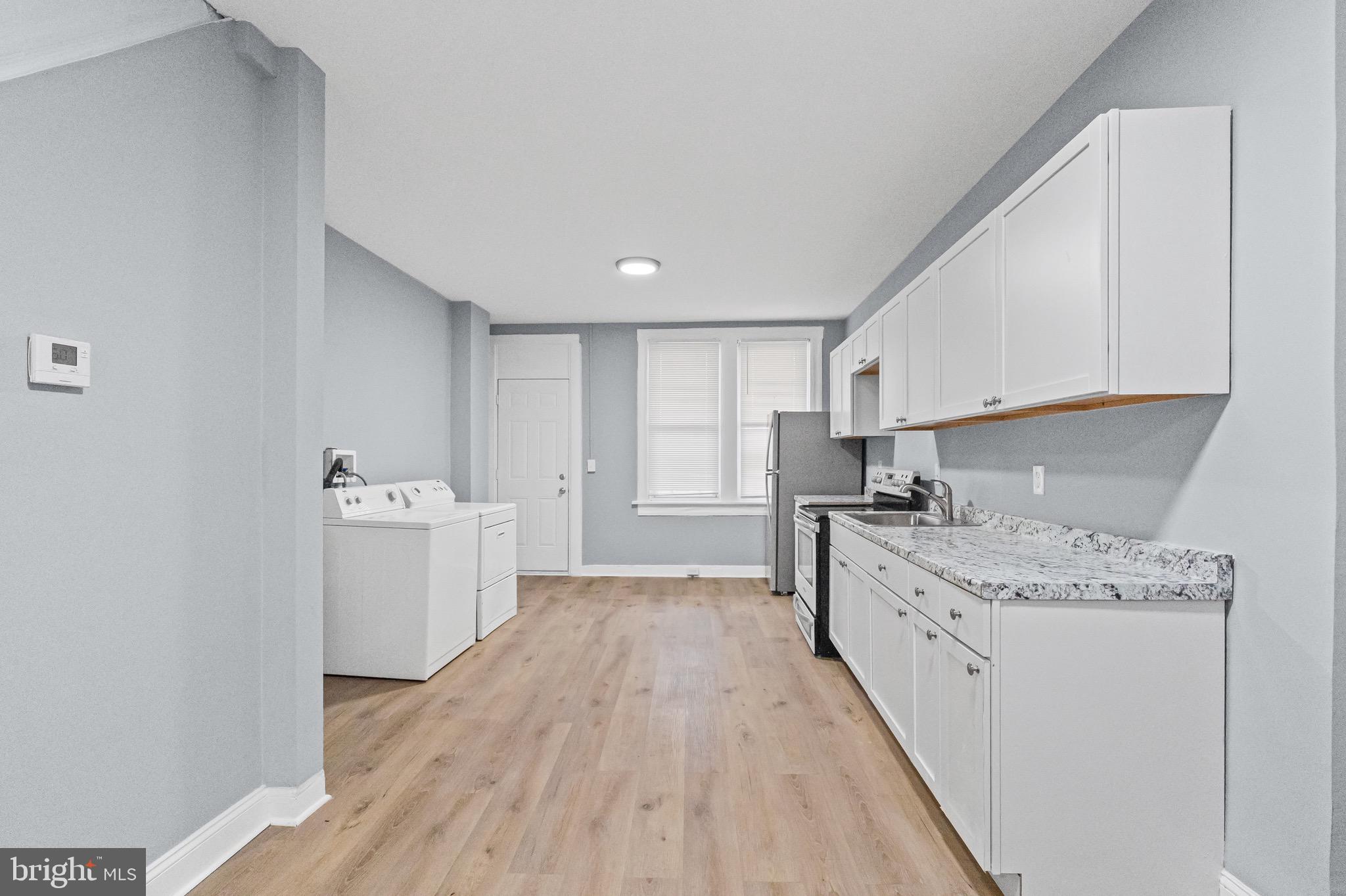 ASHLAND PARK MEWS - Residential