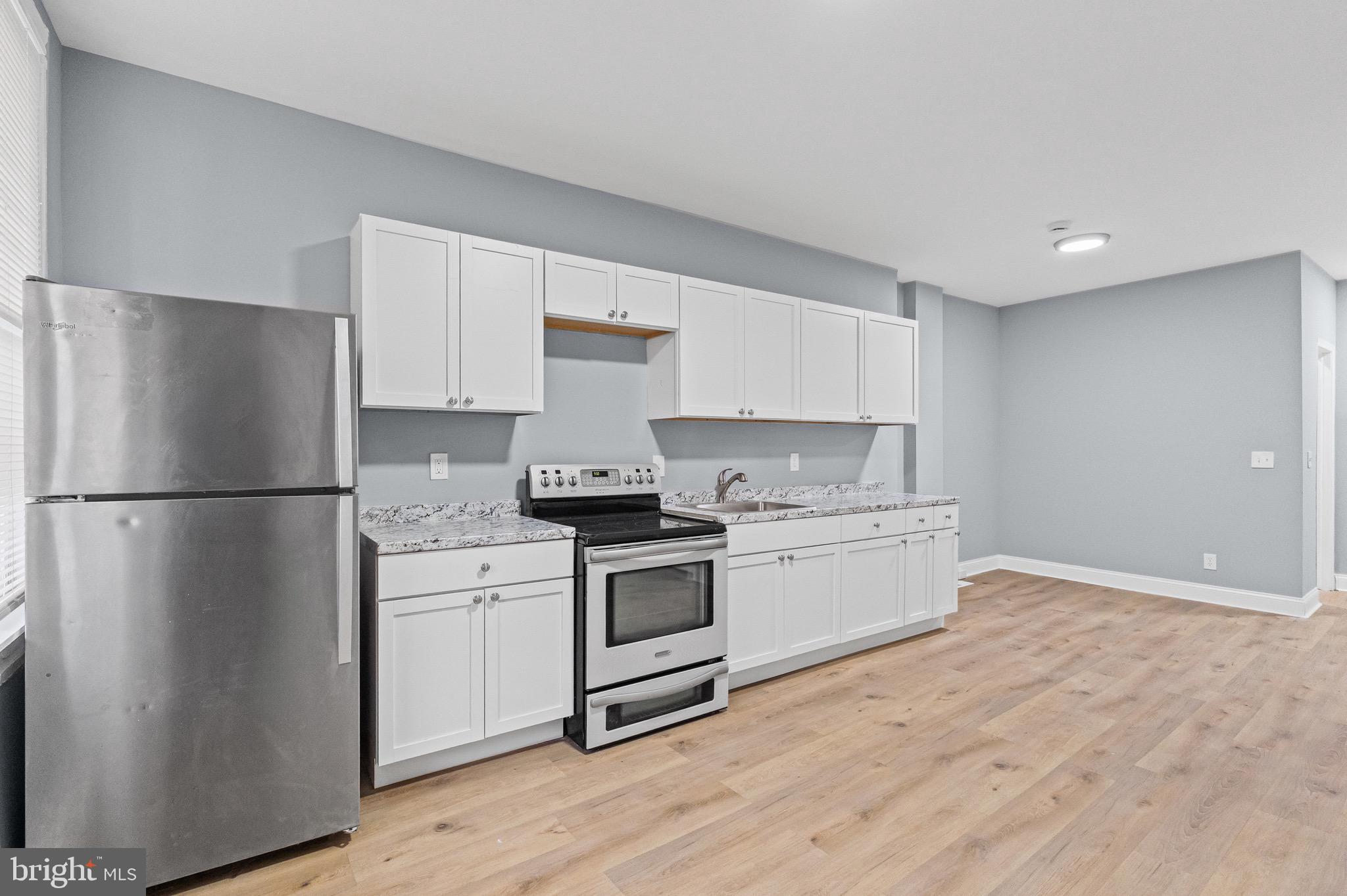 ASHLAND PARK MEWS - Residential