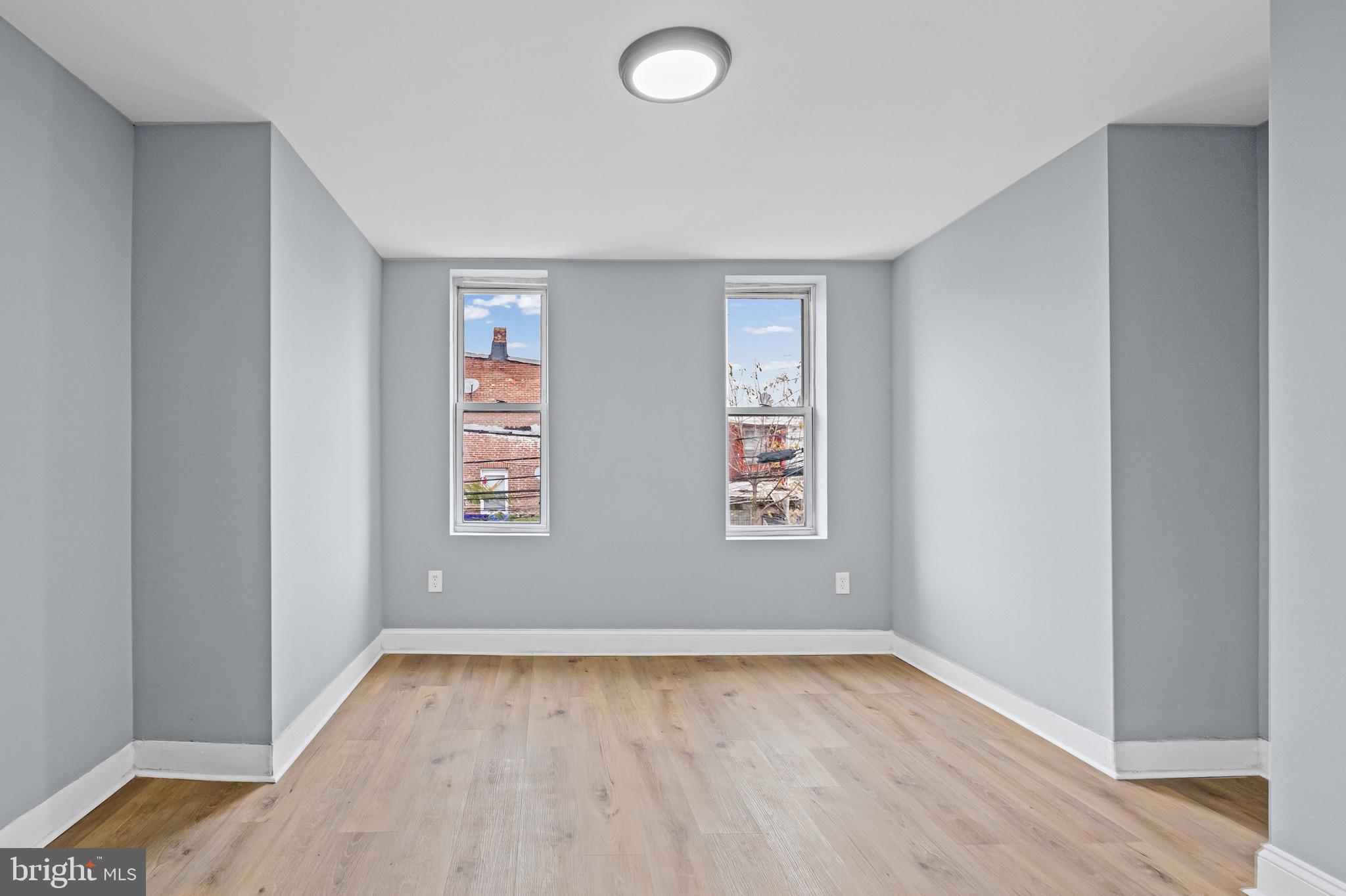 ASHLAND PARK MEWS - Residential