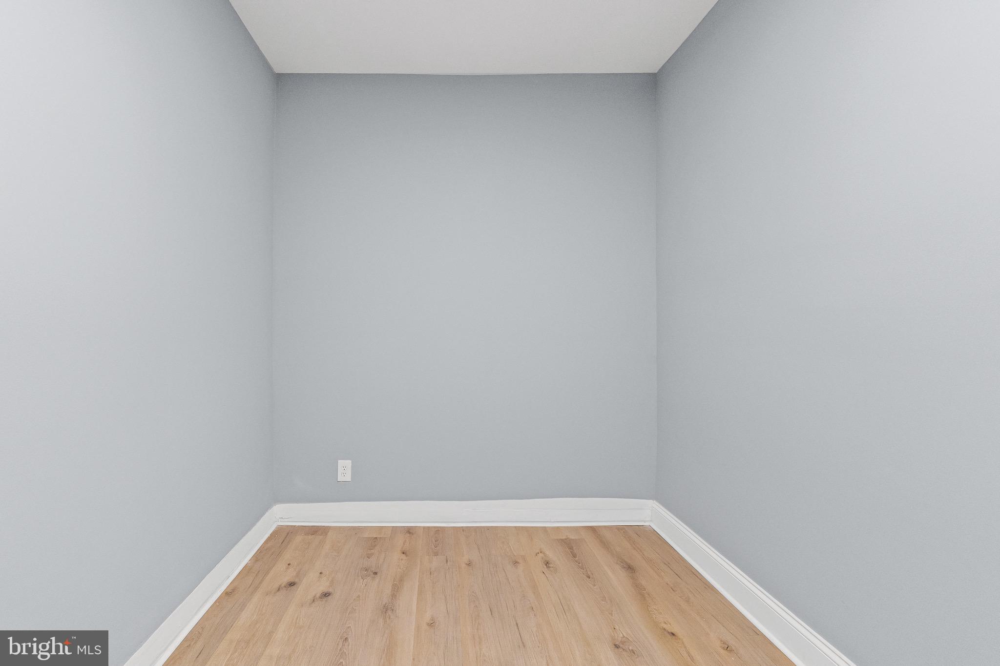 ASHLAND PARK MEWS - Residential