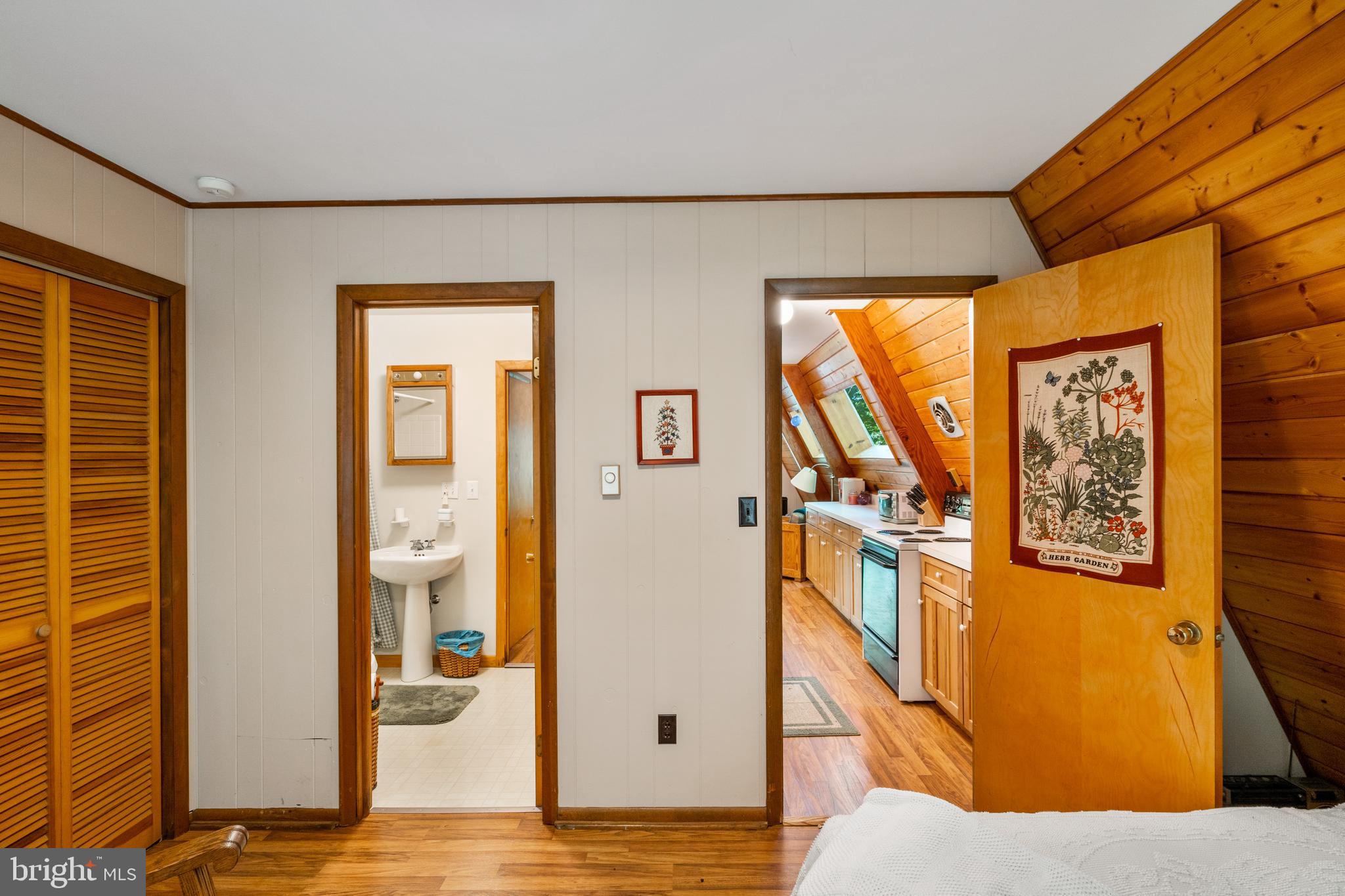 COOLFONT MOUNTAINSIDE - Residential