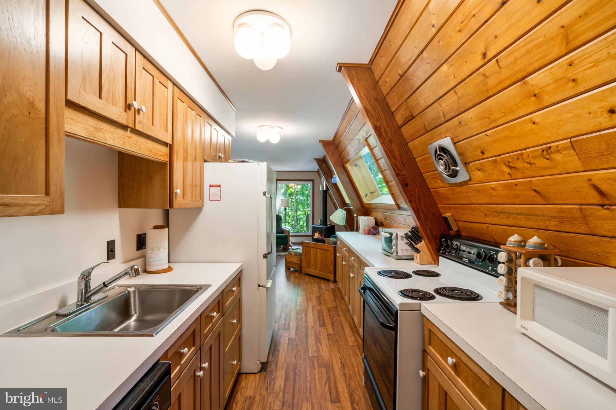 COOLFONT MOUNTAINSIDE - Residential