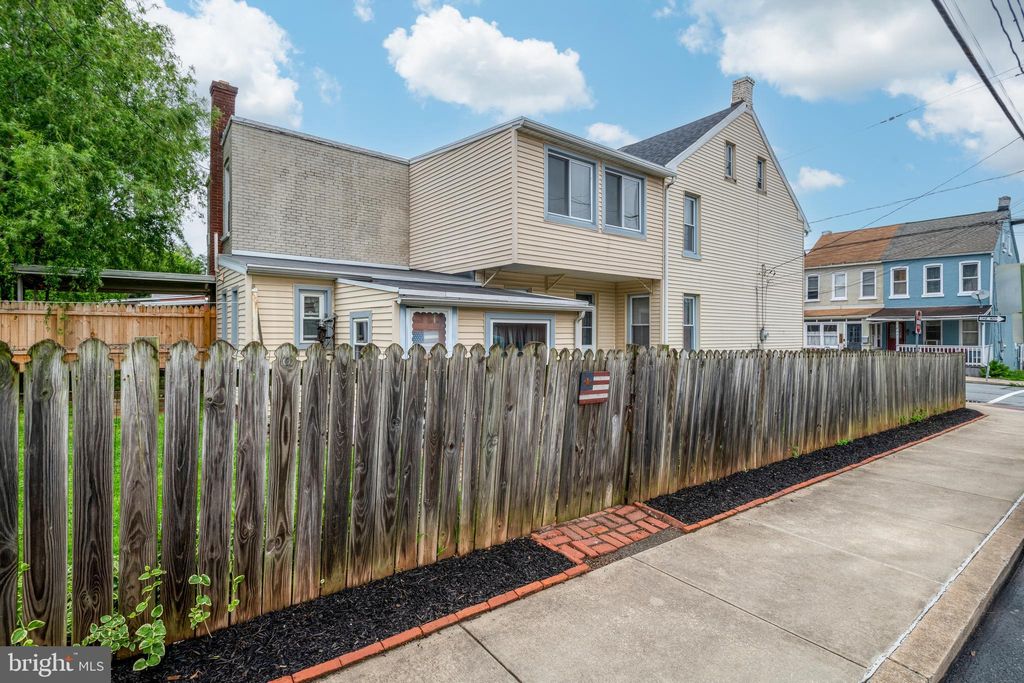 Photo of 848 Houston Street, COLUMBIA, PA 17512 (MLS # PALA2069806)