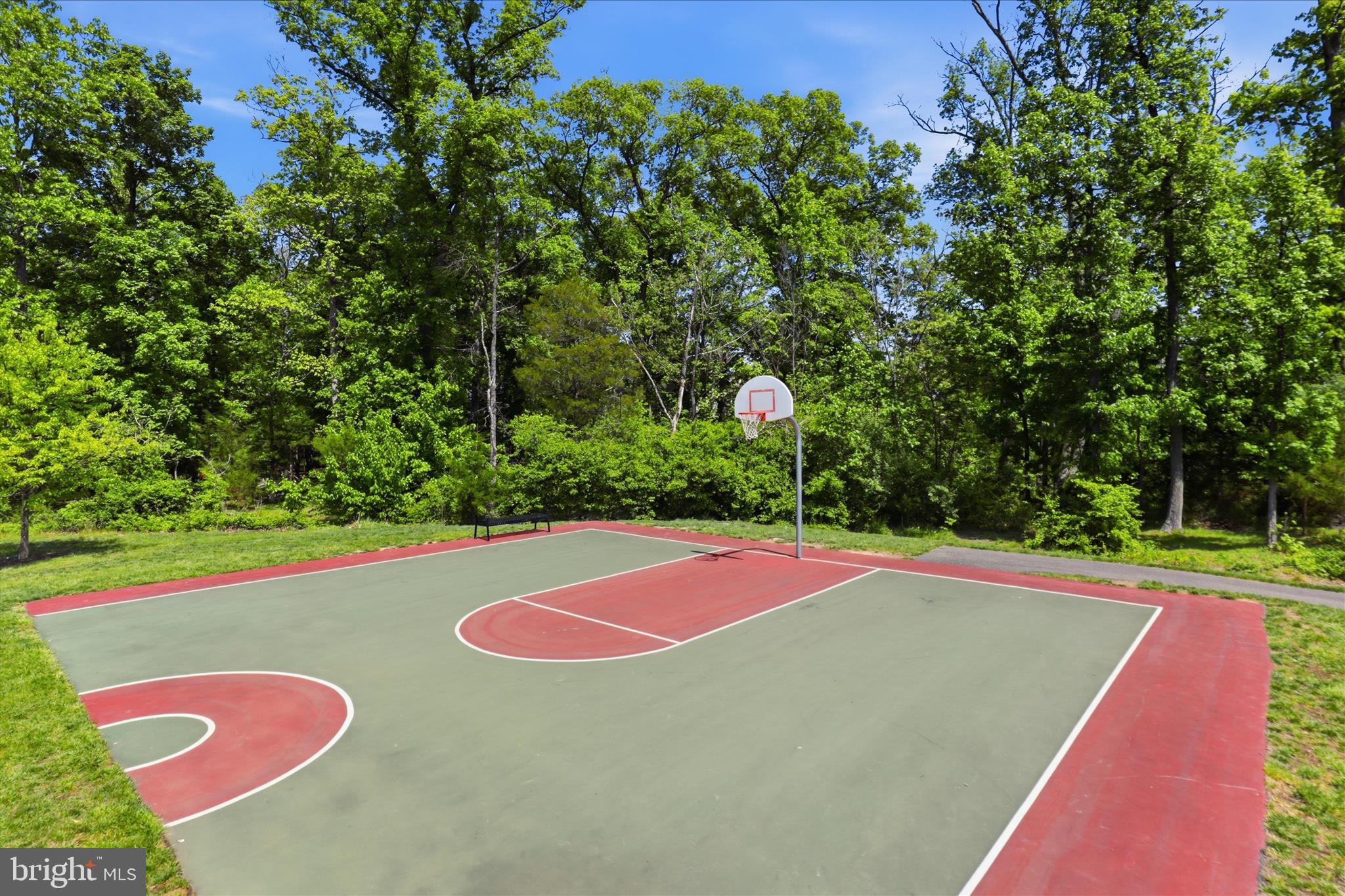 STRATSHIRE CROSSING - Residential