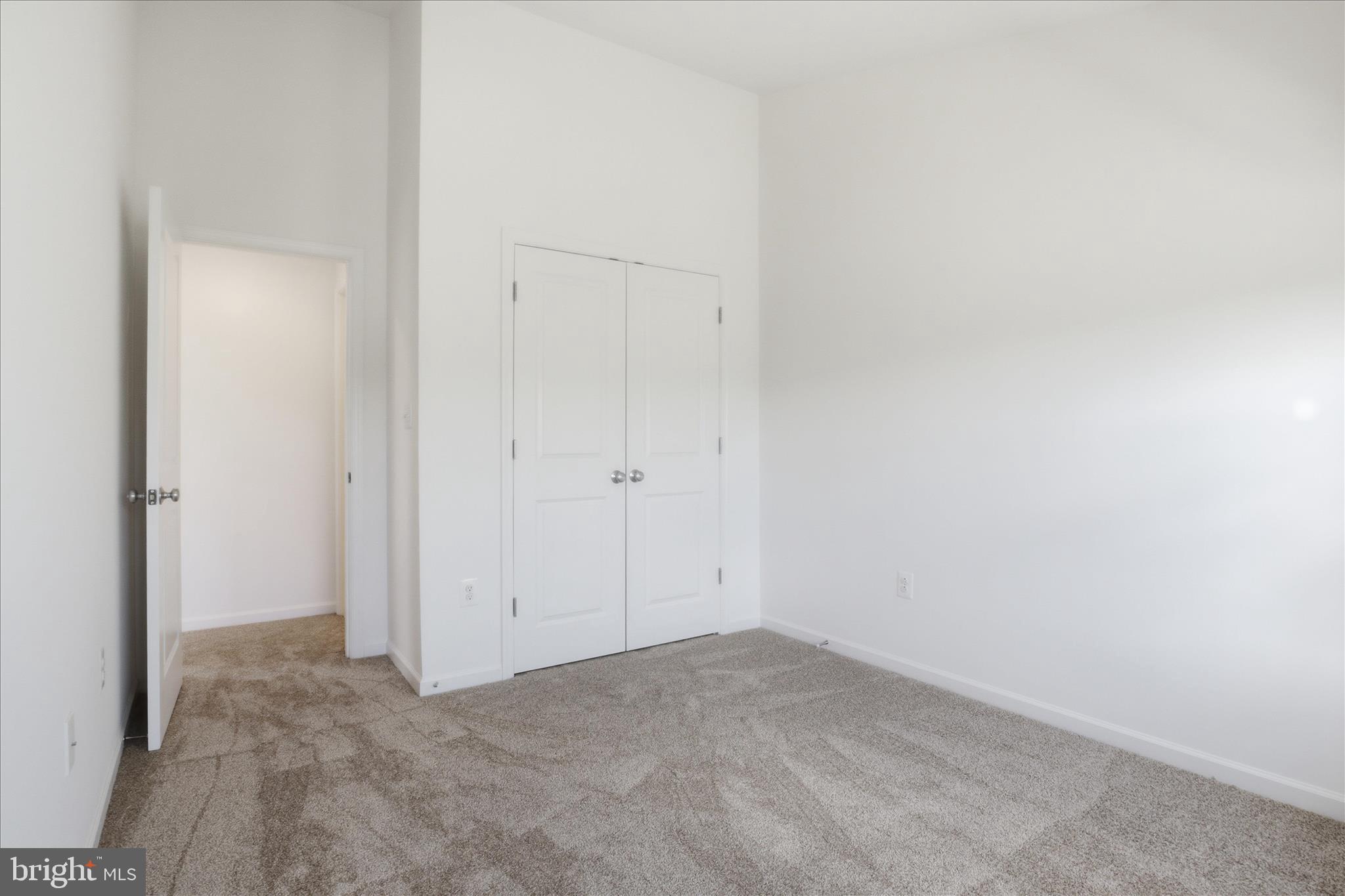 STRATSHIRE CROSSING - Residential