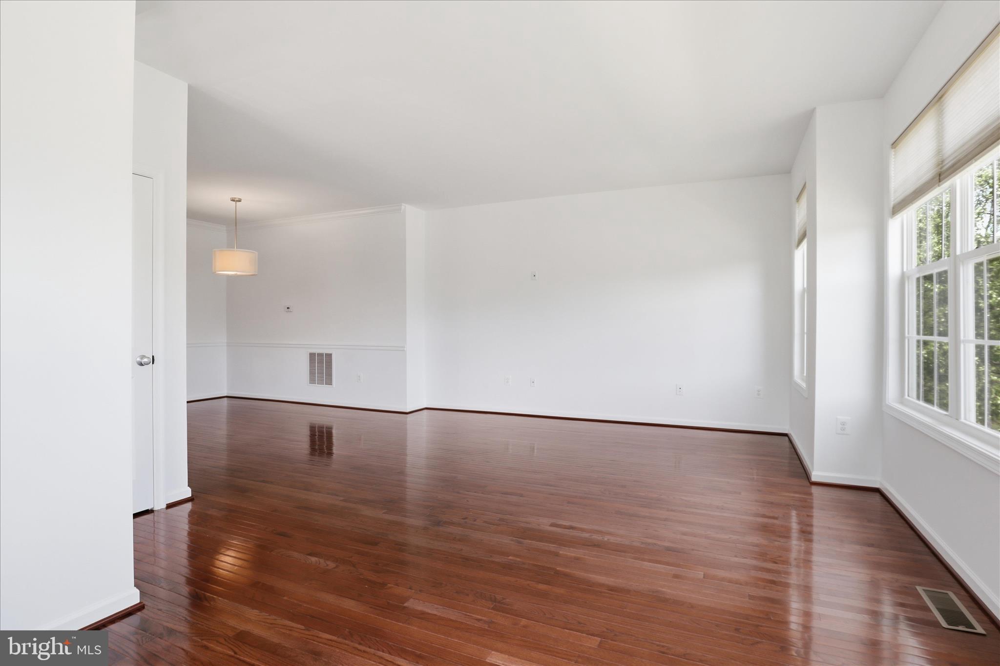 STRATSHIRE CROSSING - Residential