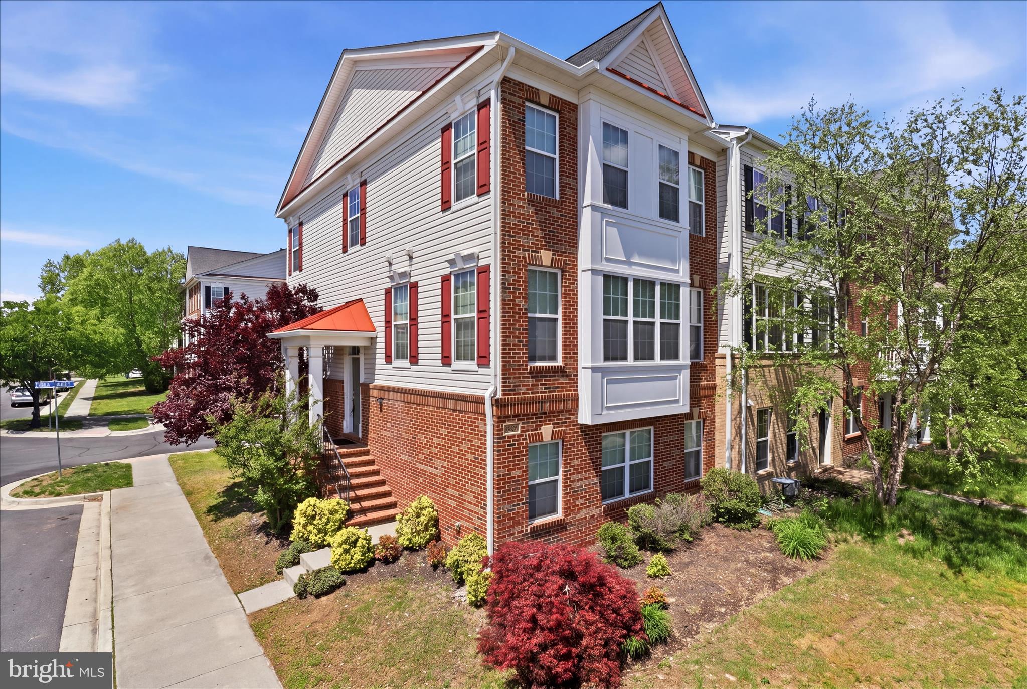 STRATSHIRE CROSSING - Residential