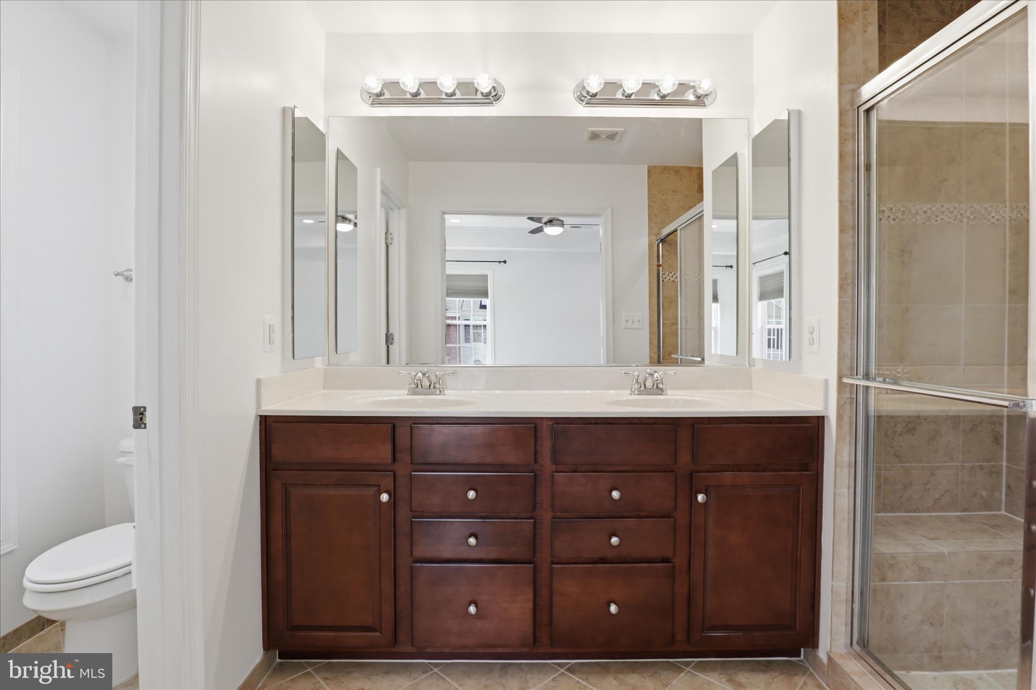 STRATSHIRE CROSSING - Residential