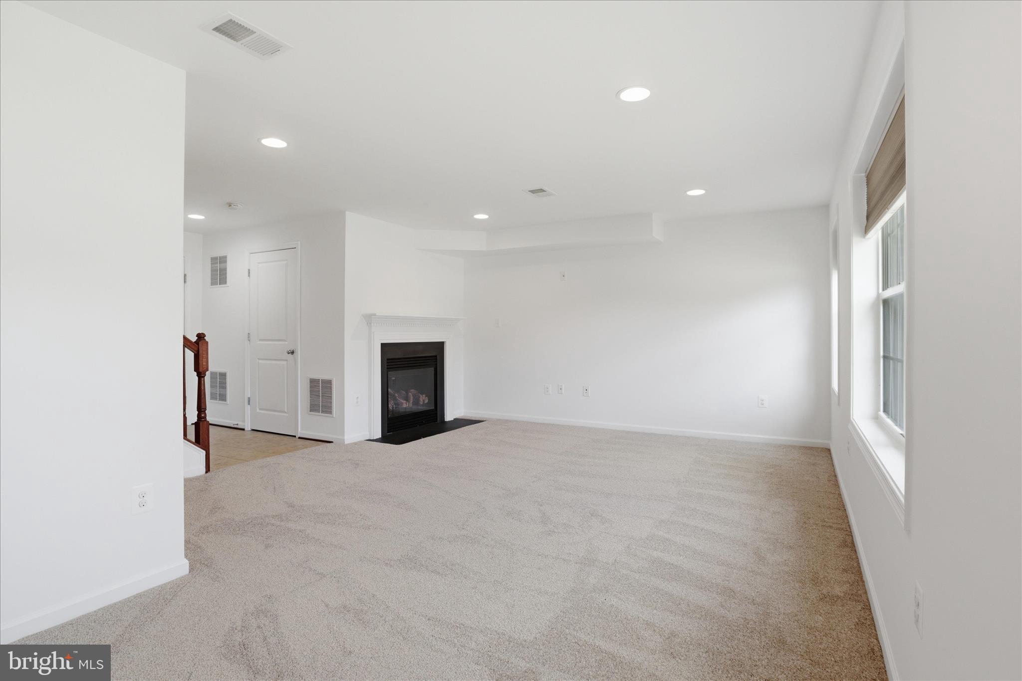 STRATSHIRE CROSSING - Residential