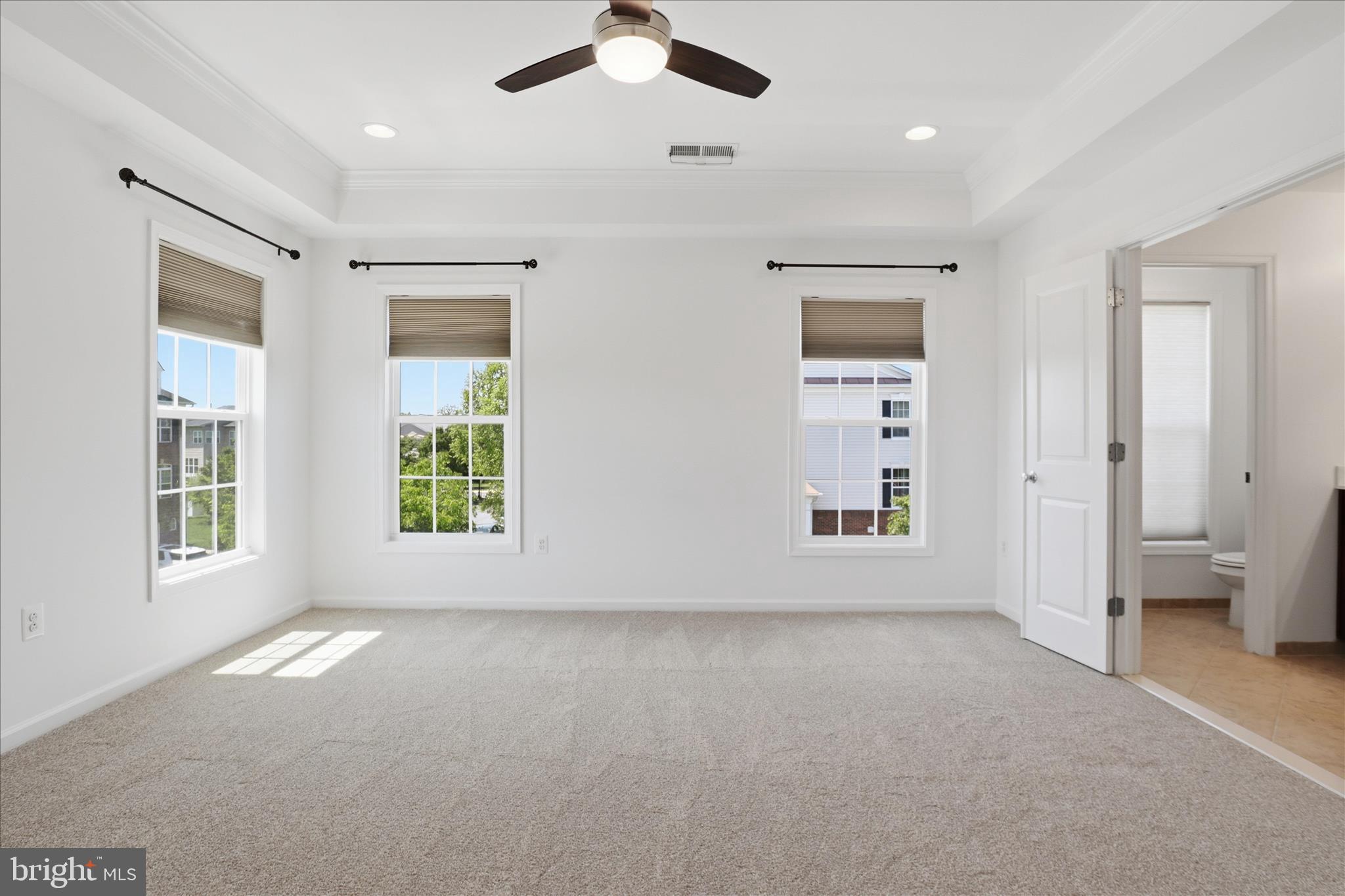 STRATSHIRE CROSSING - Residential