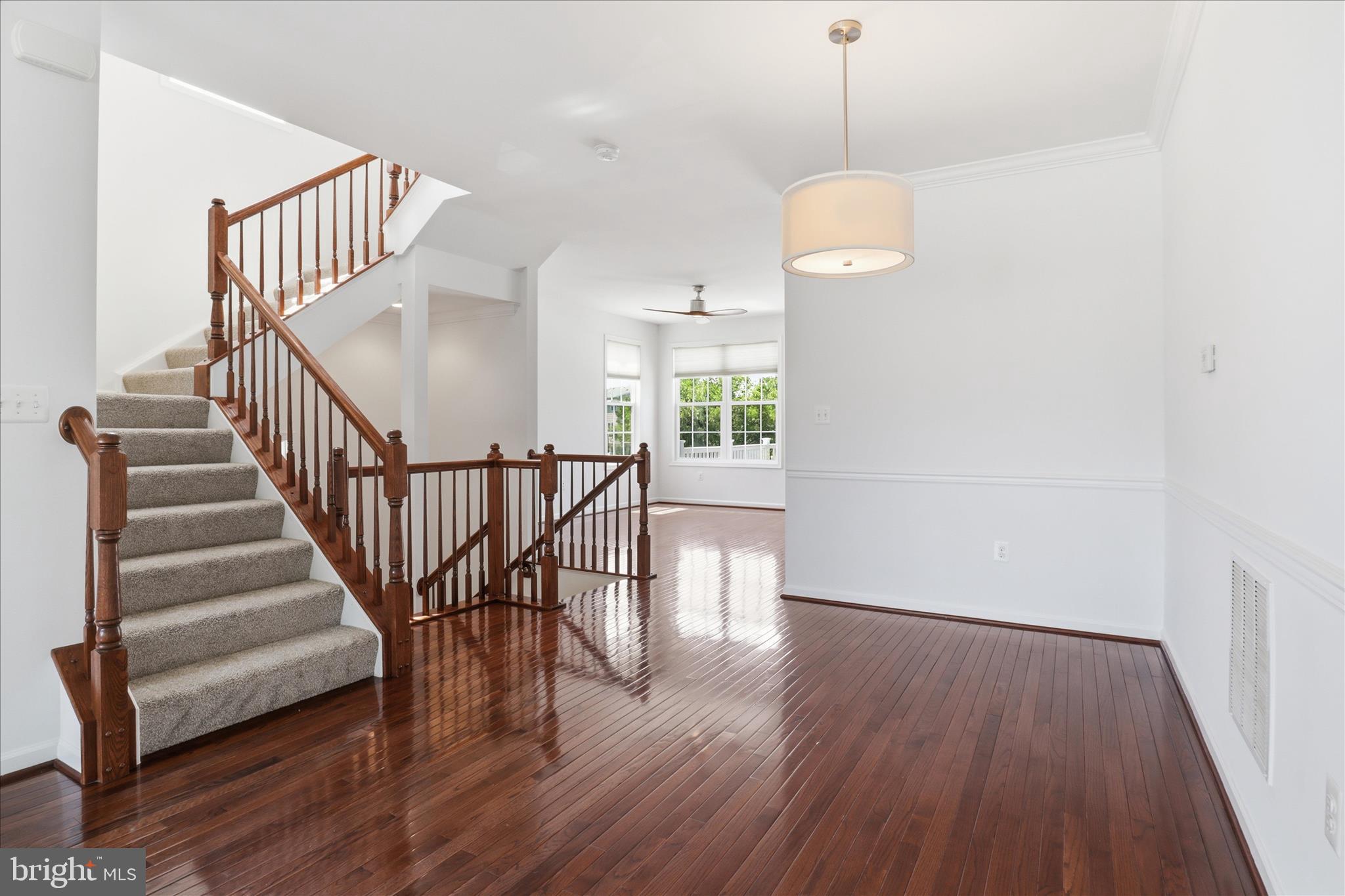 STRATSHIRE CROSSING - Residential