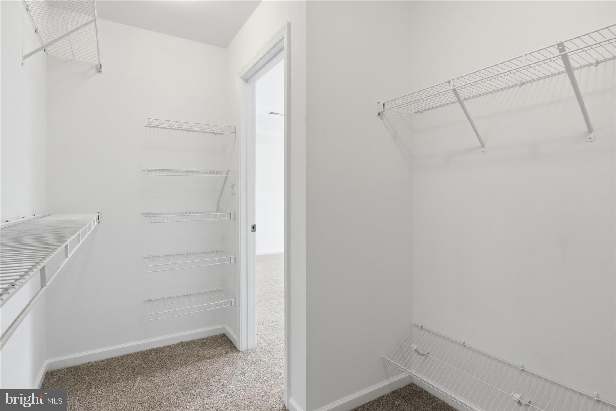 STRATSHIRE CROSSING - Residential