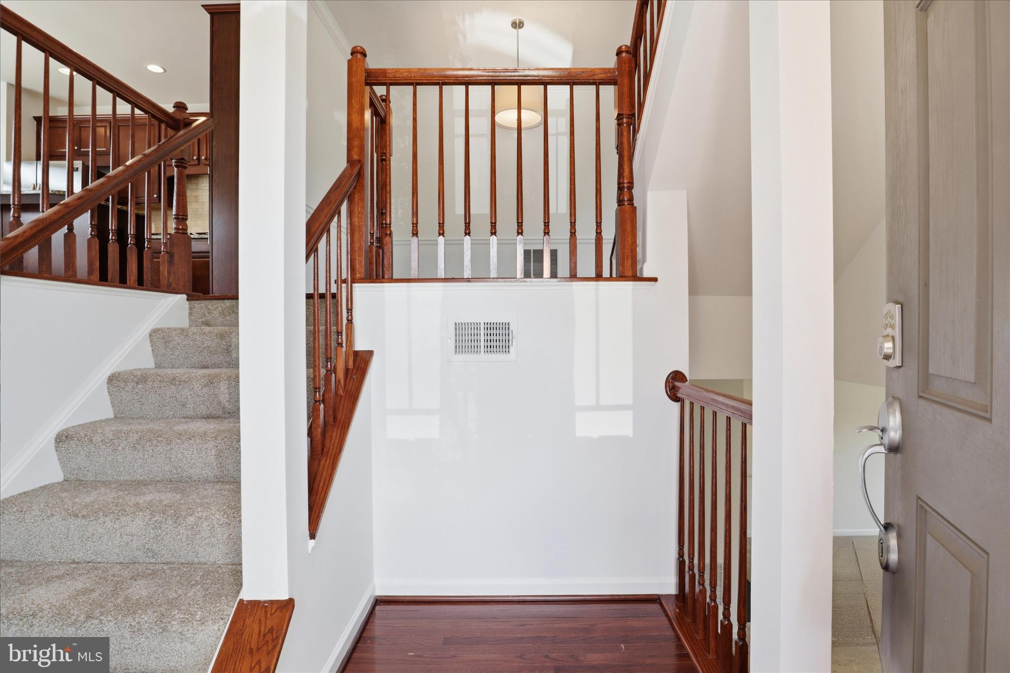 STRATSHIRE CROSSING - Residential