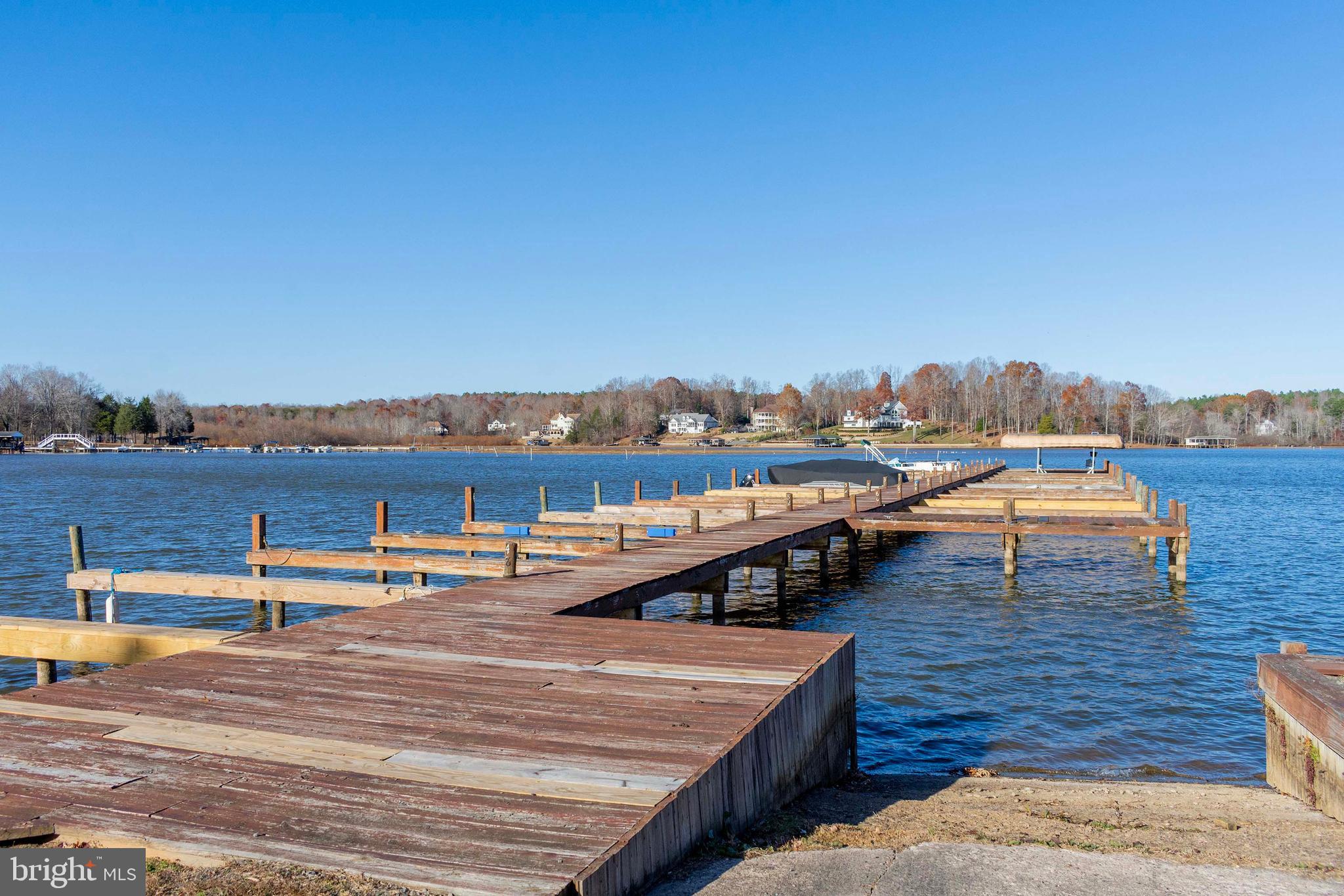 ROLLING WOODS - Residential