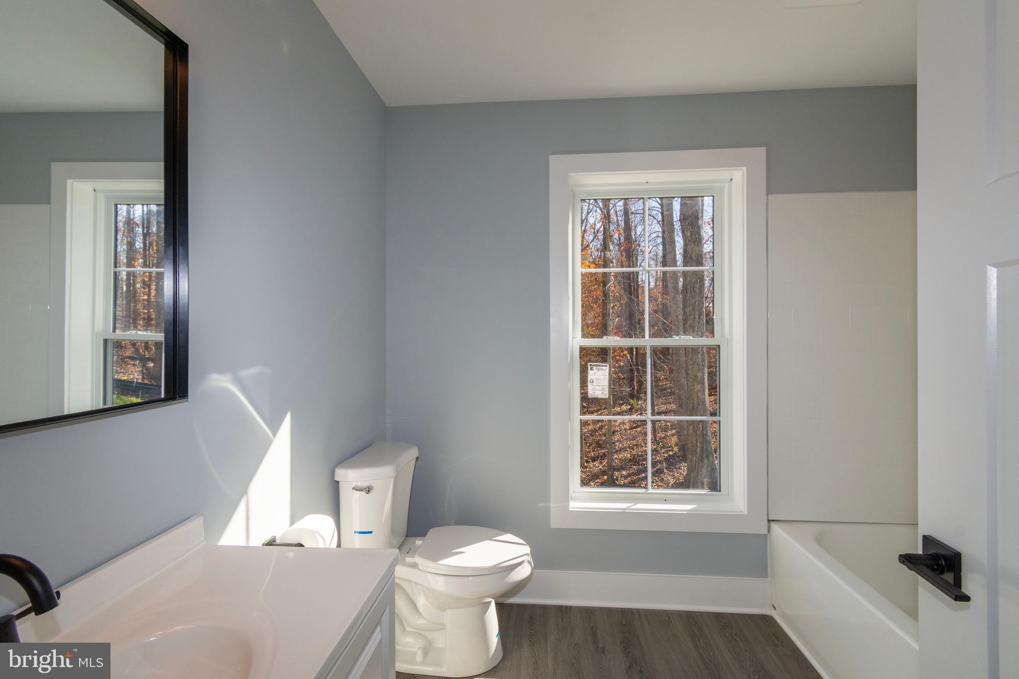 ROLLING WOODS - Residential