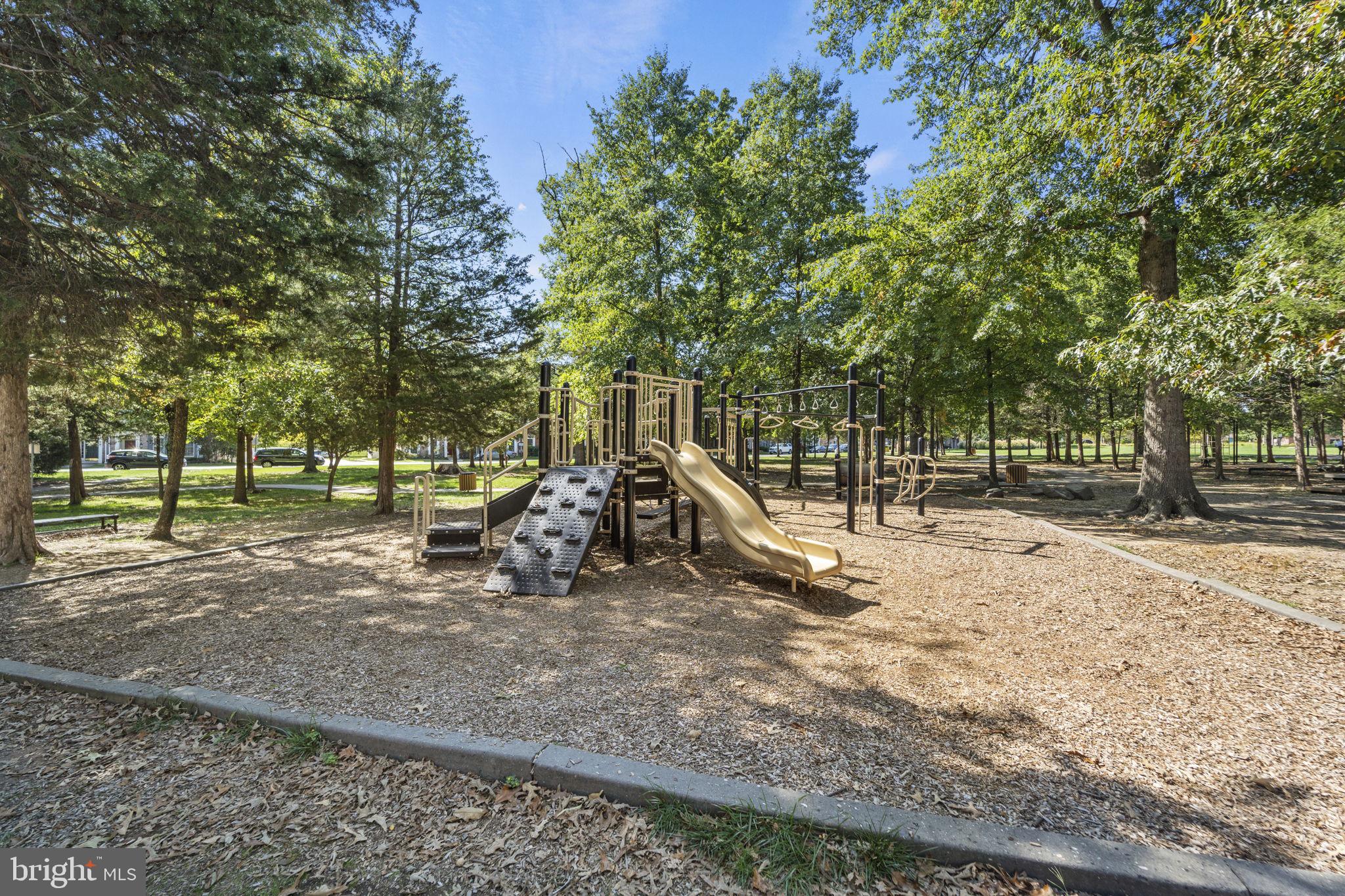 BRAMBLETON - Residential