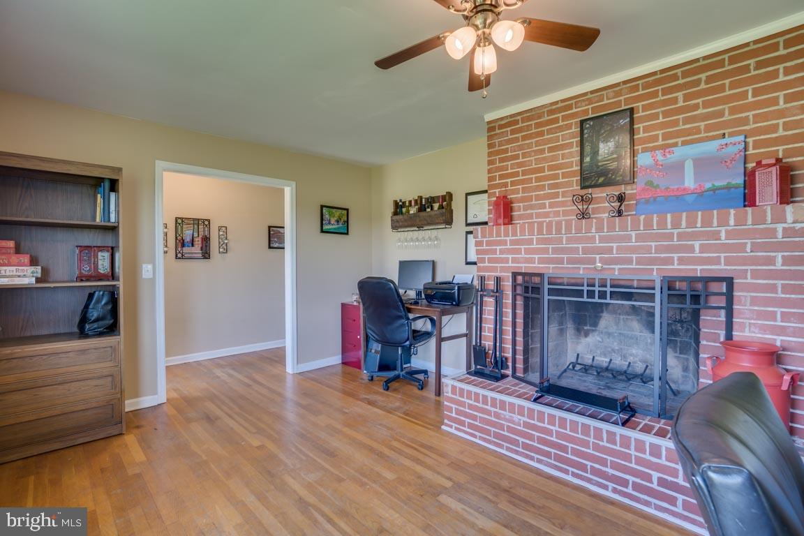 WOODFORD - Residential