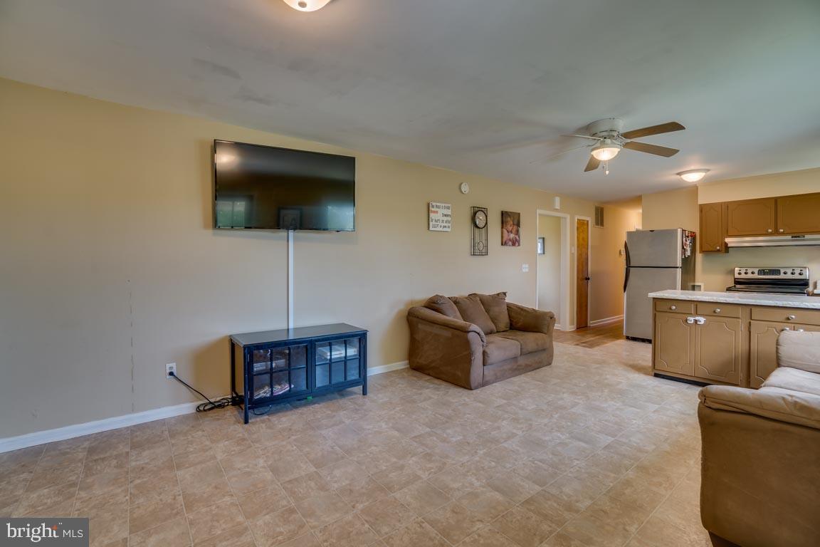 WOODFORD - Residential