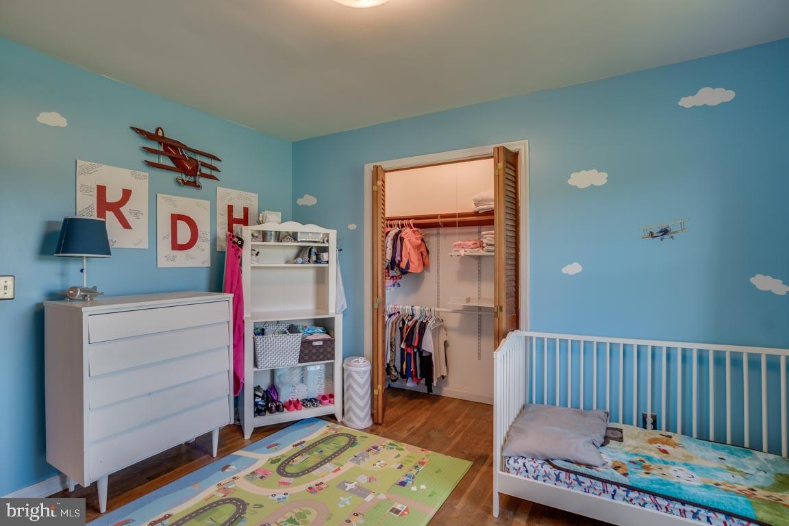 WOODFORD - Residential