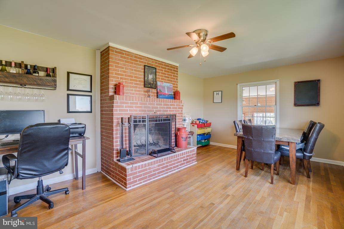 WOODFORD - Residential