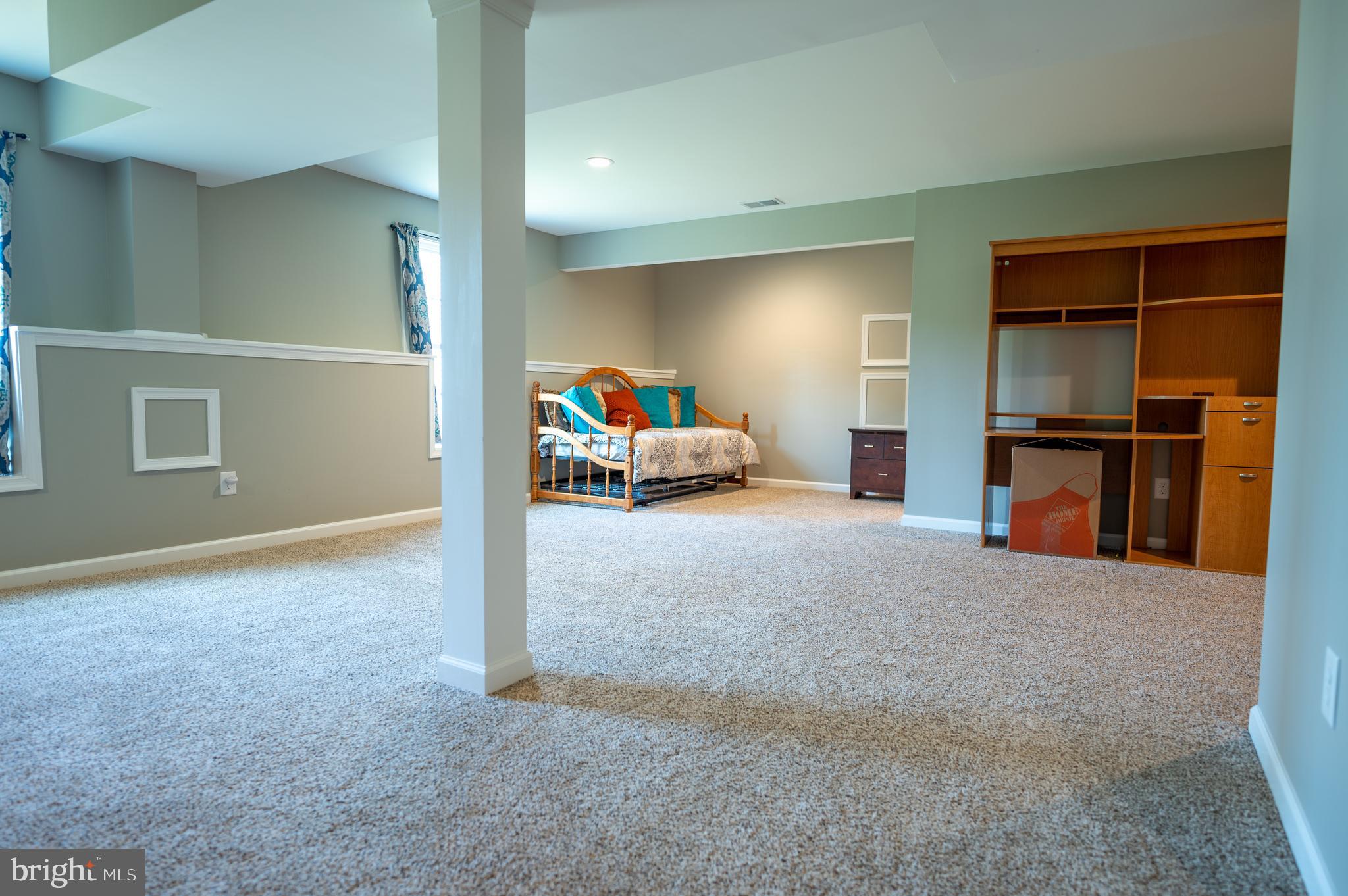 LINKS PLACE - Residential