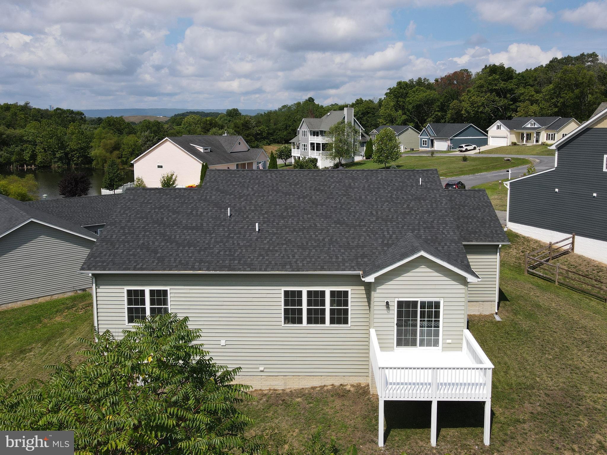 LINKS PLACE - Residential